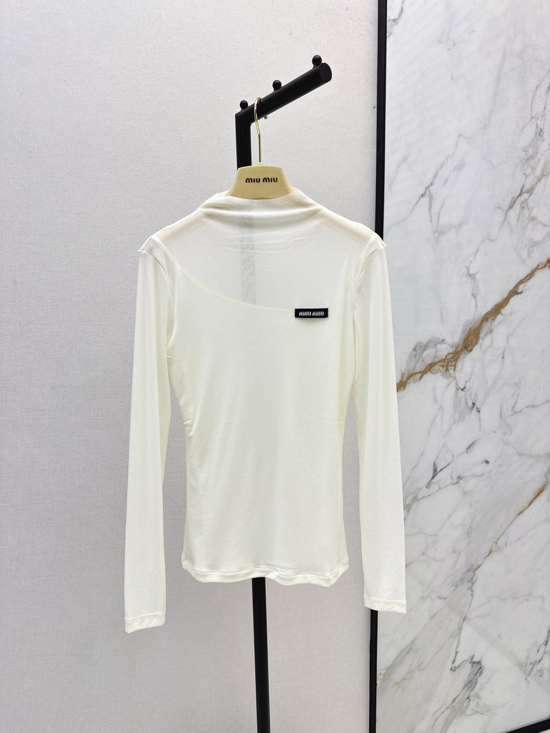 Miu NEW bottoming shirt