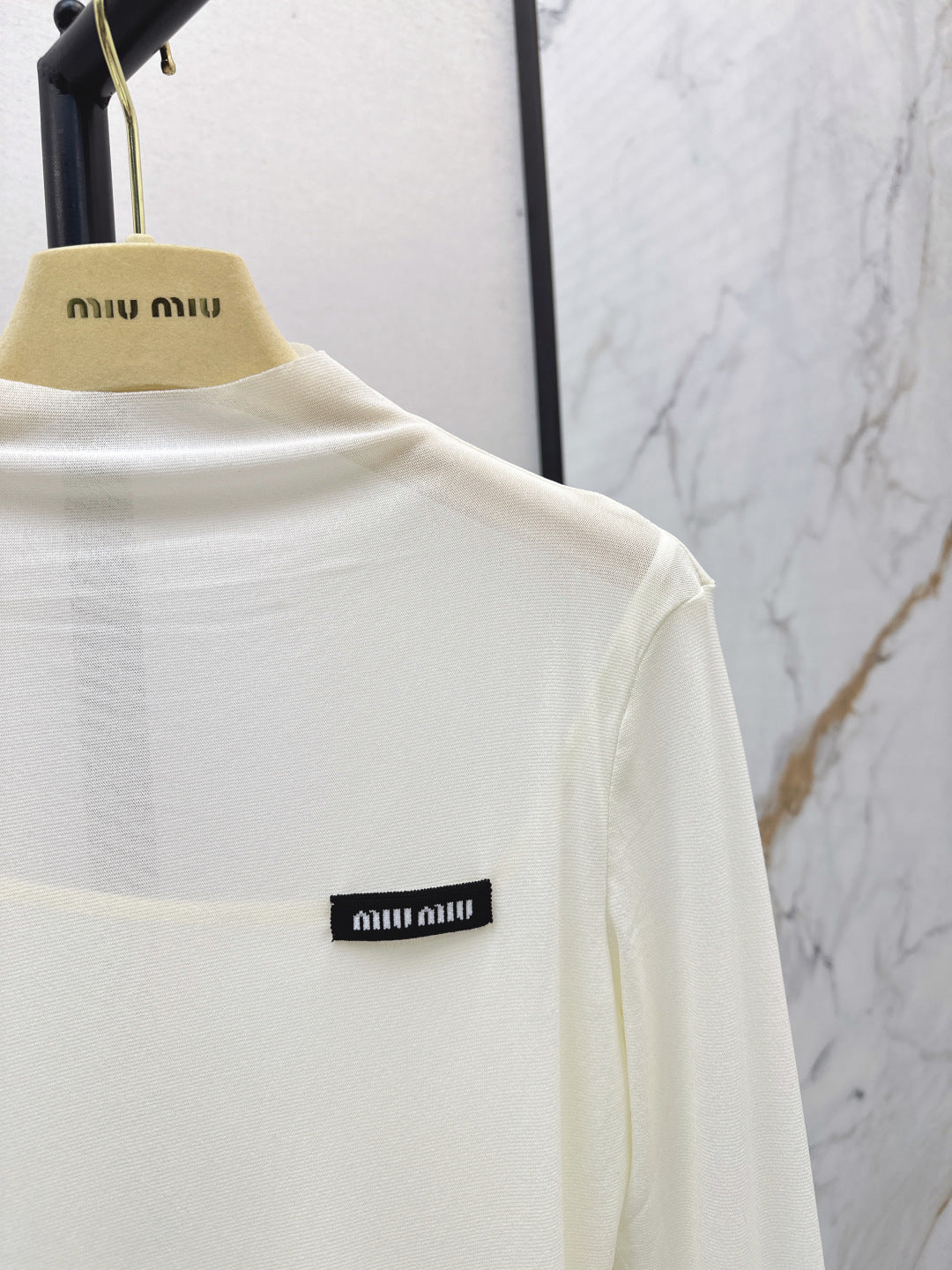 Miu NEW bottoming shirt