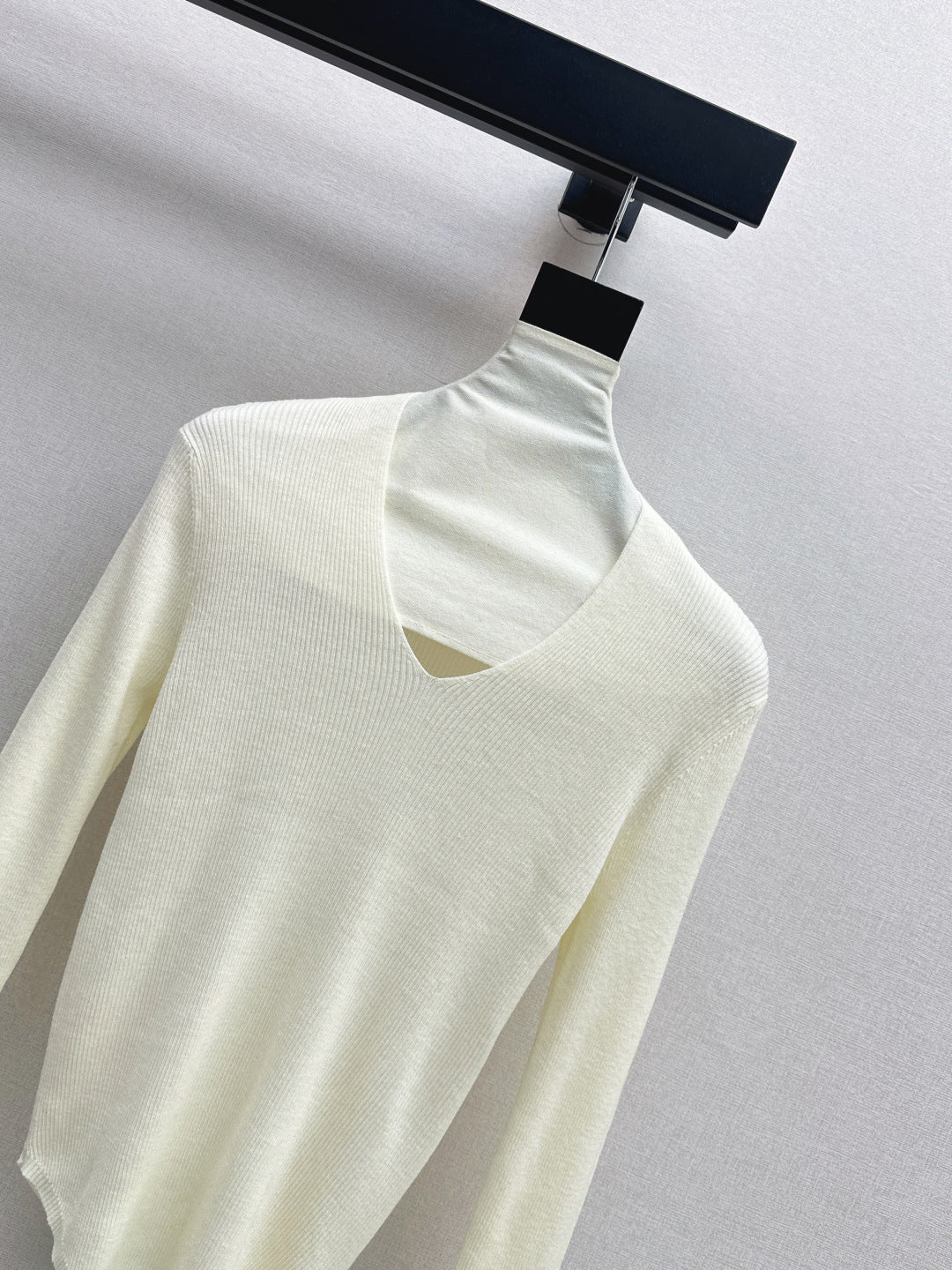 Miu NEW base sweater