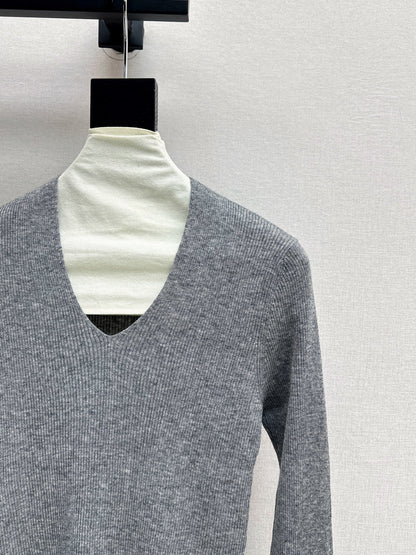 Miu NEW base sweater