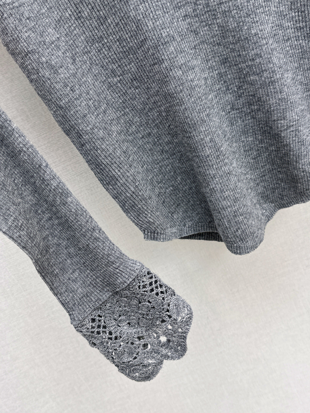 Miu NEW base sweater