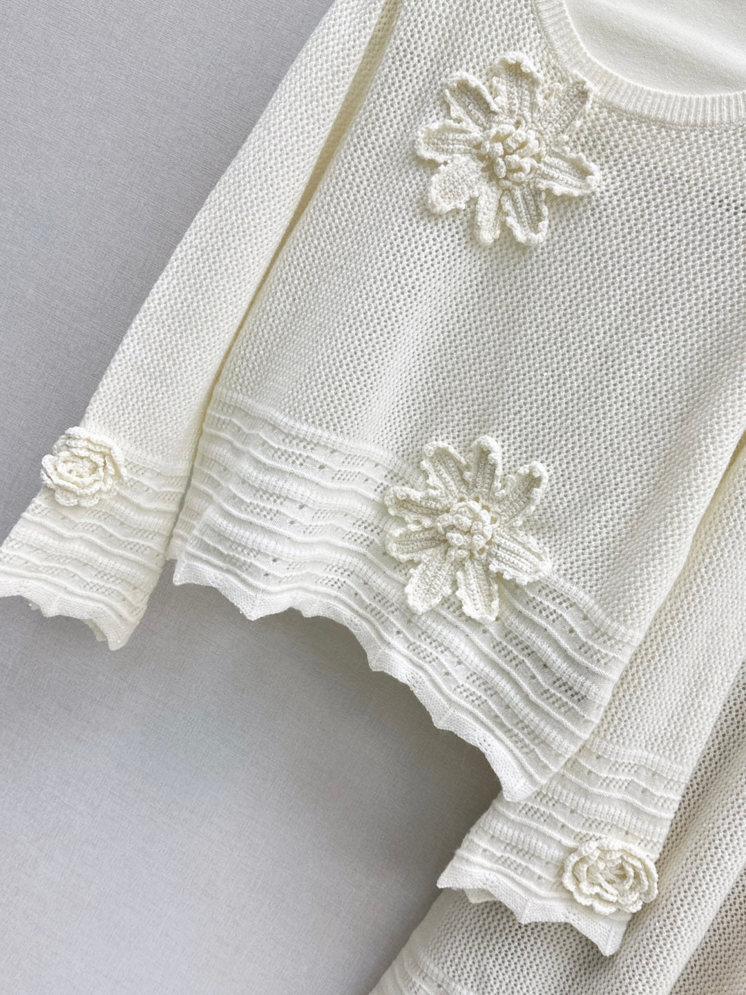 Va1en NEW knitted suit