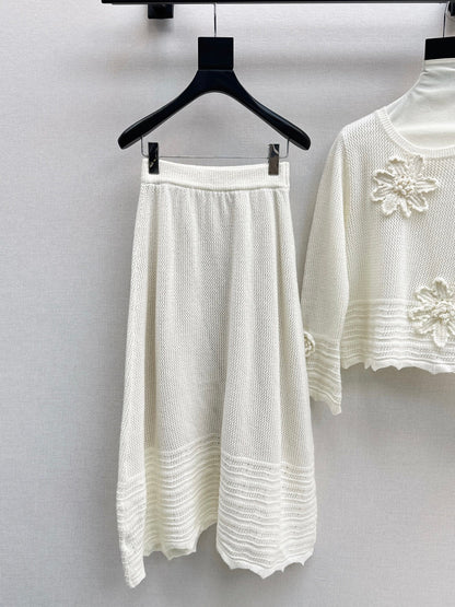 Va1en NEW knitted suit