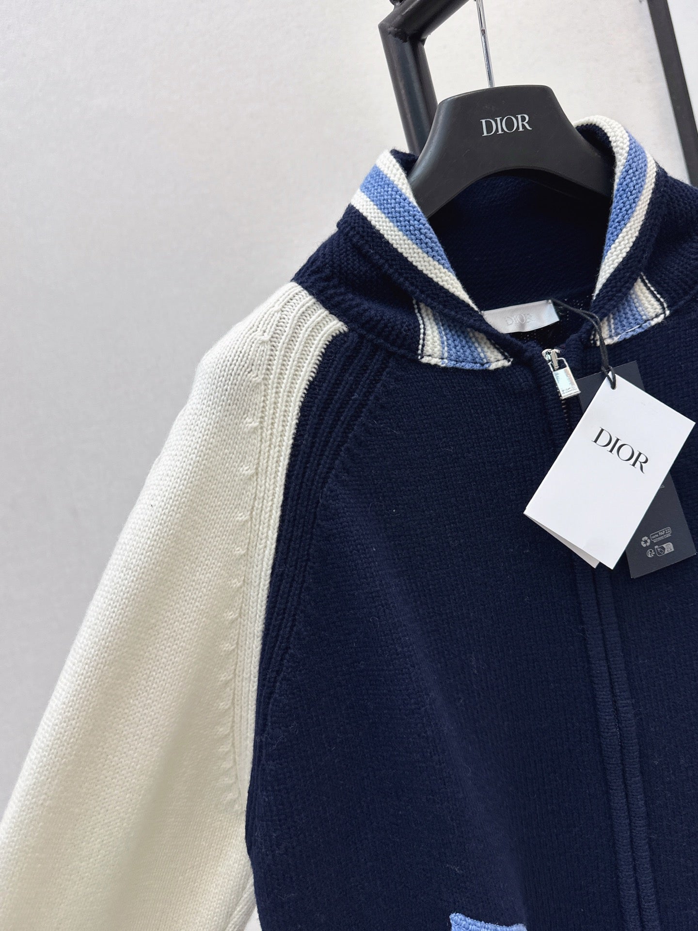 CD NEW knitted jacket