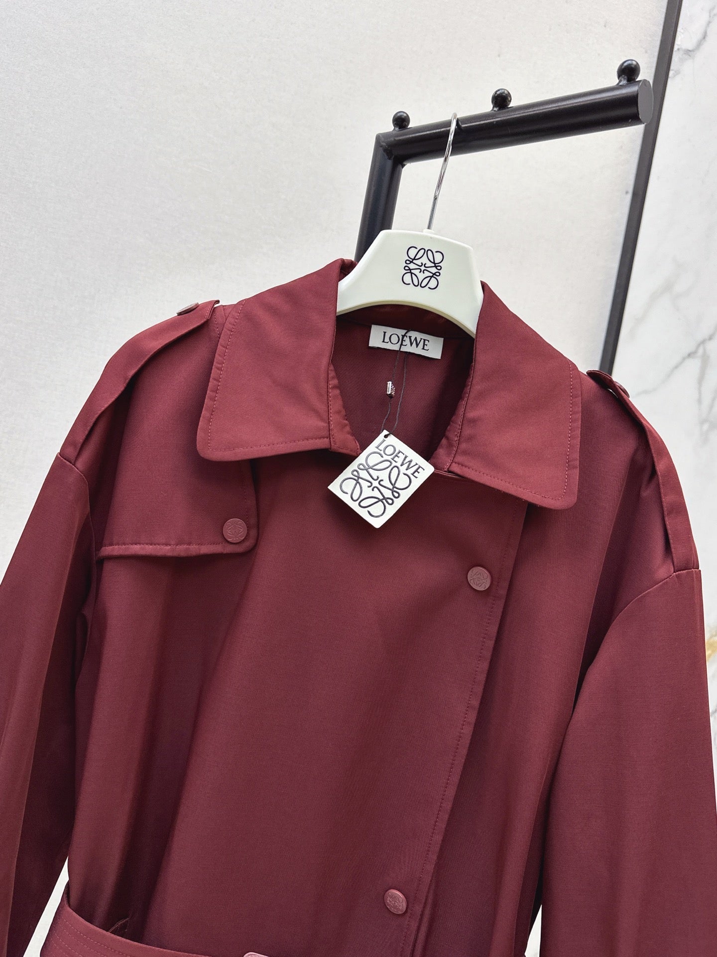 Low NEW  windbreaker jacket