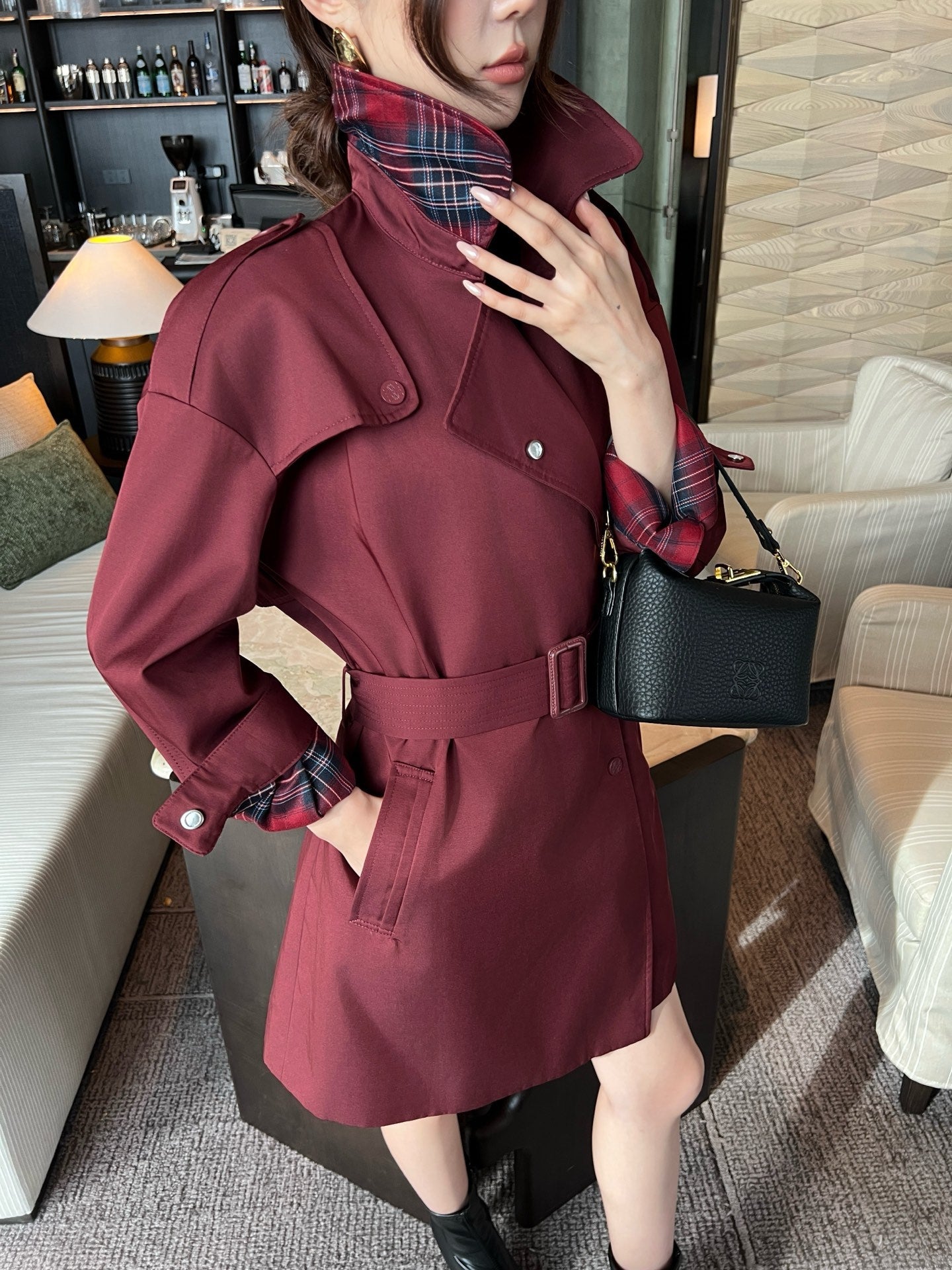 Low NEW  windbreaker jacket