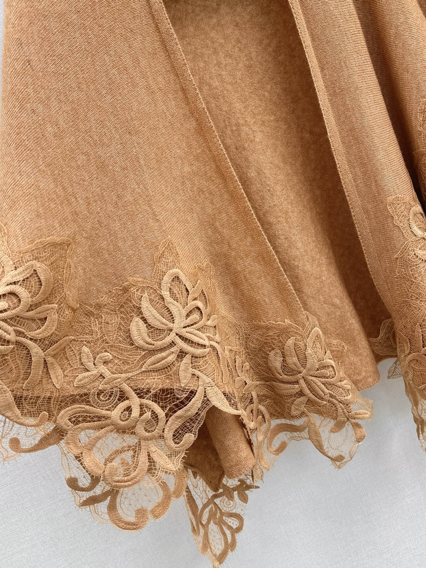 ES NEW  Lace knit suit