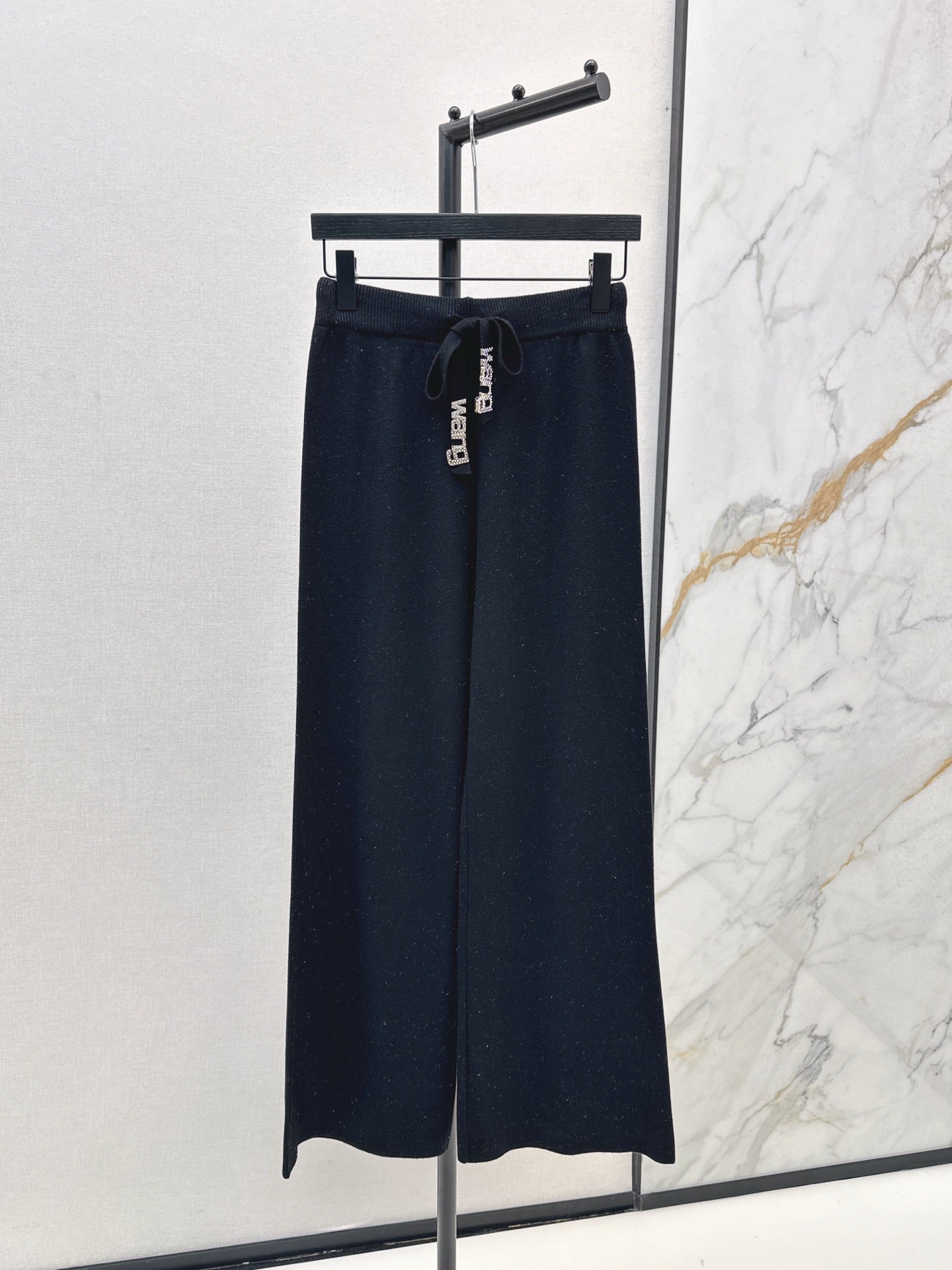 Wang NEW  Straight pants
