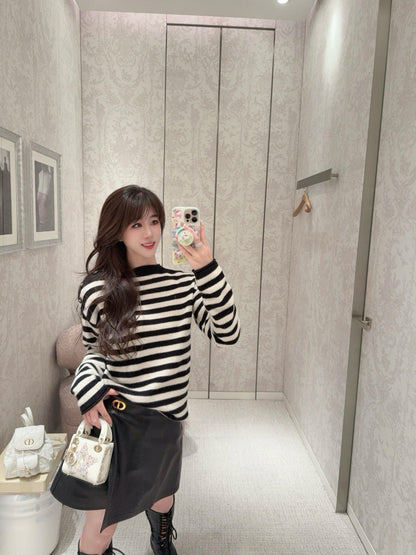 CD  NEW  cashmere sweater