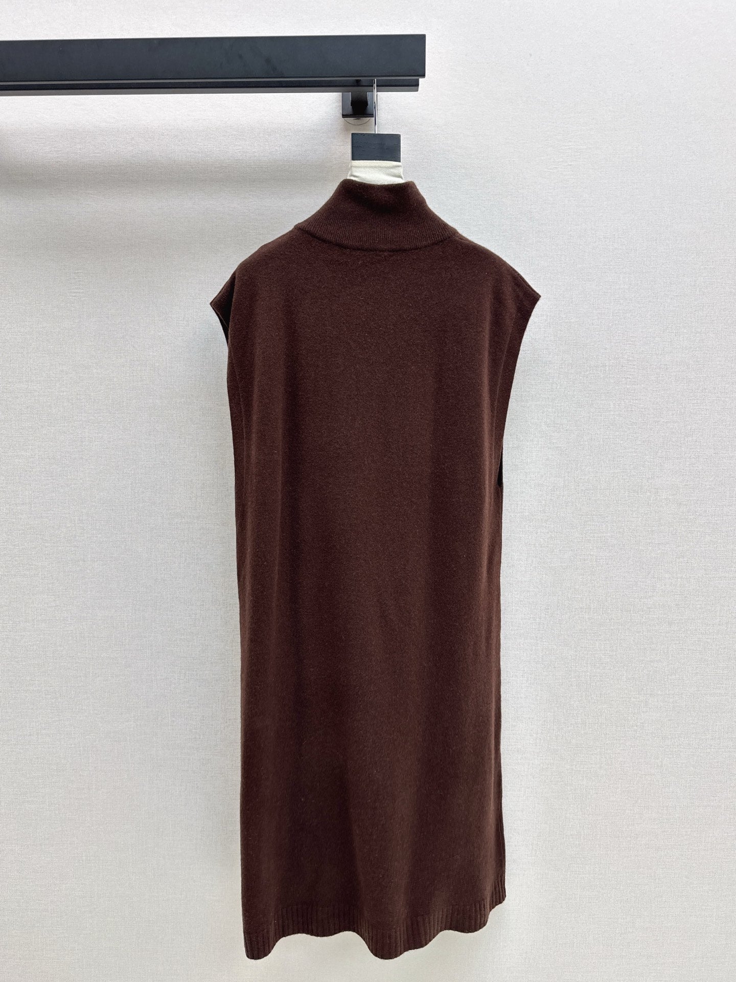 Herm NEW Wool sleeveless dress
