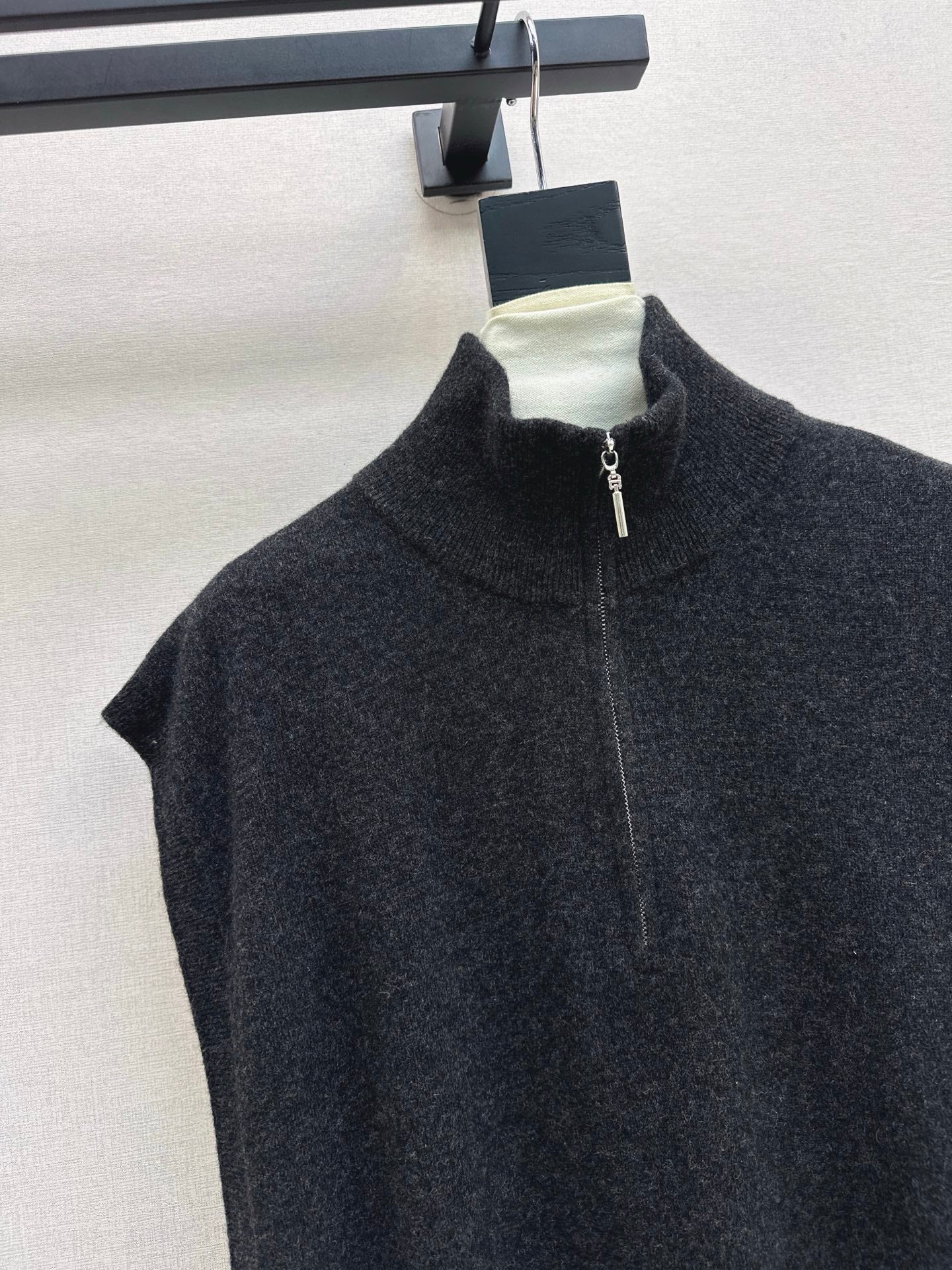 Herm NEW Wool sleeveless dress