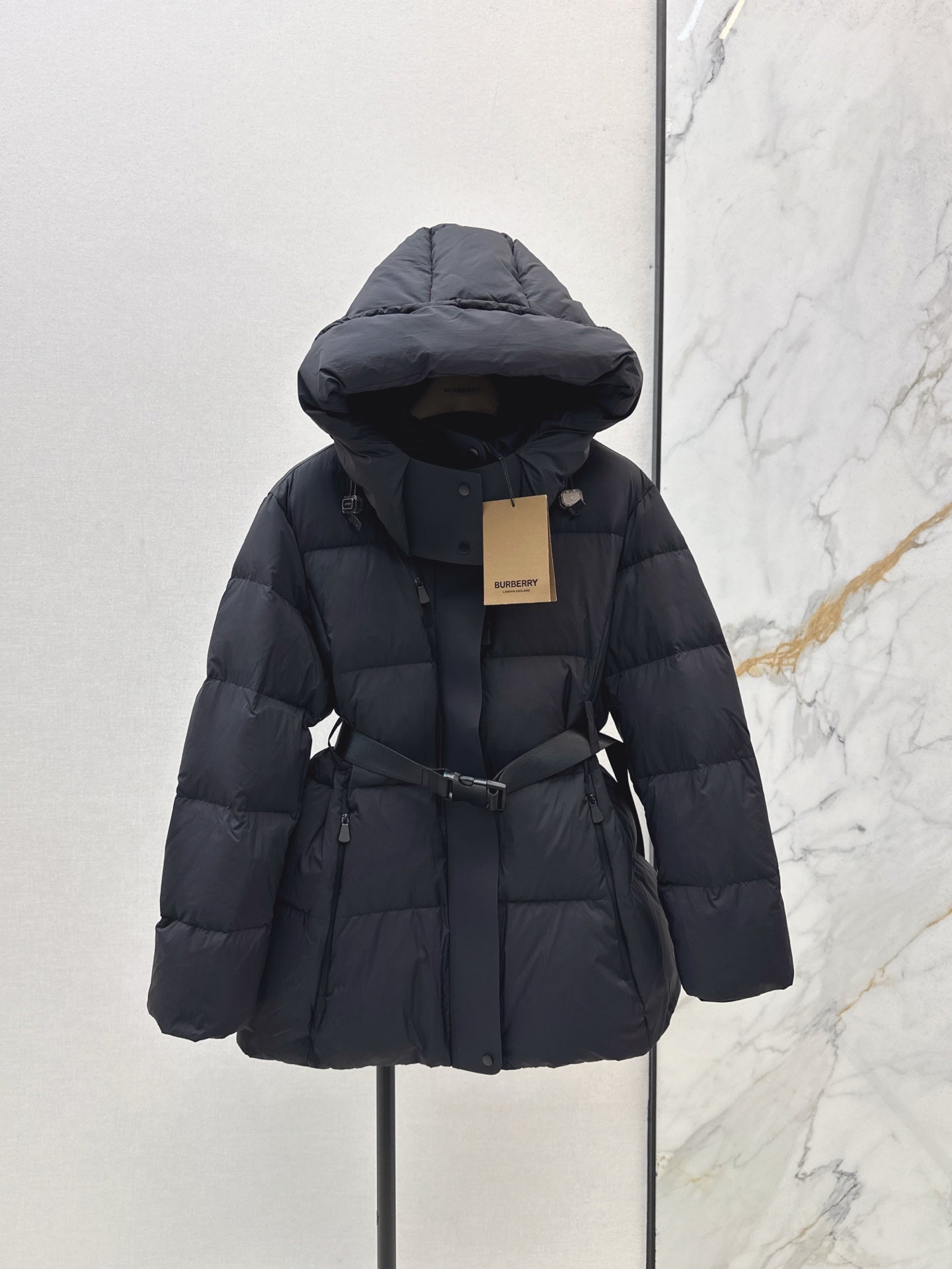 Bur NEW hooded down jacket