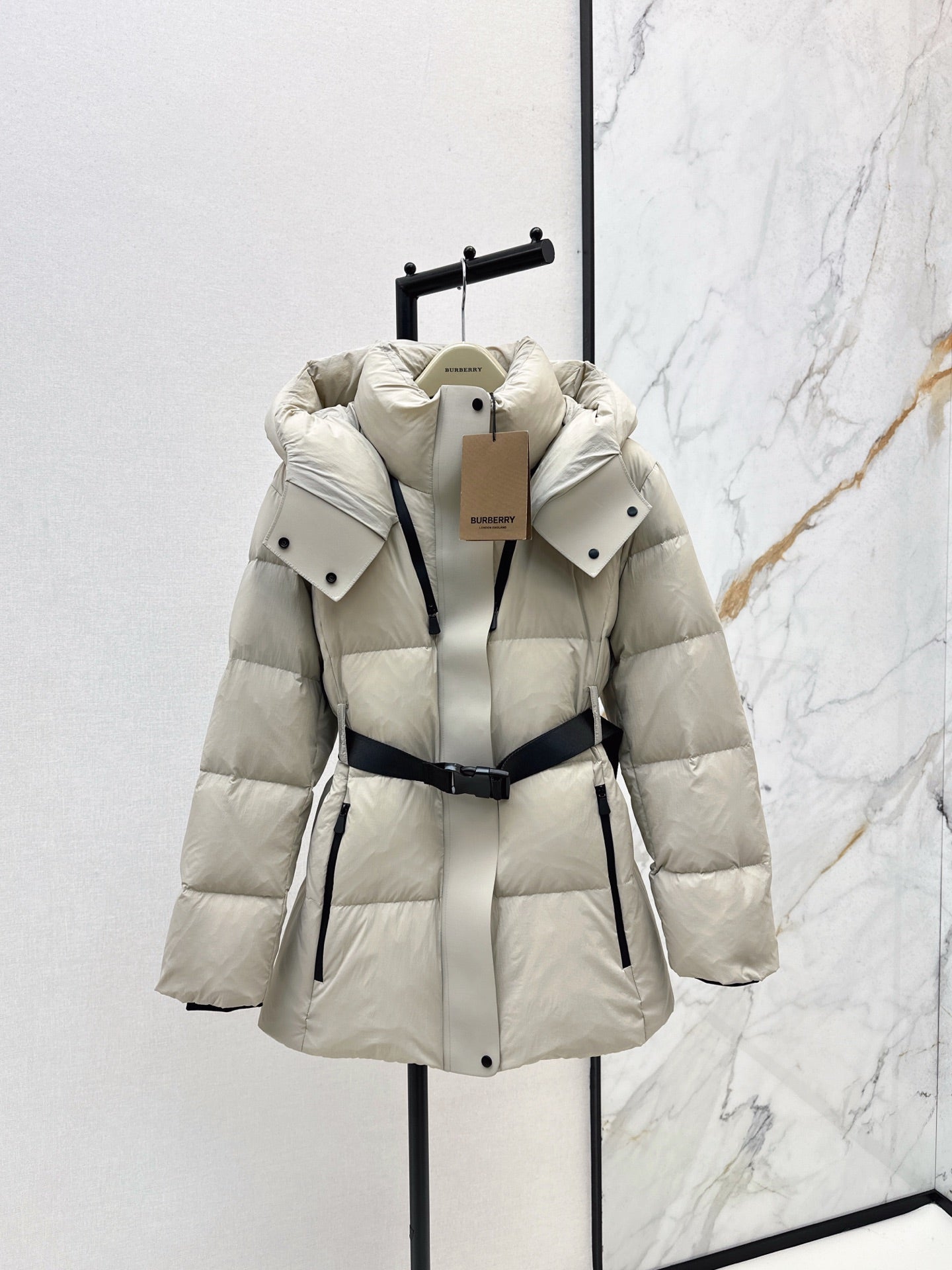 Bur NEW hooded down jacket