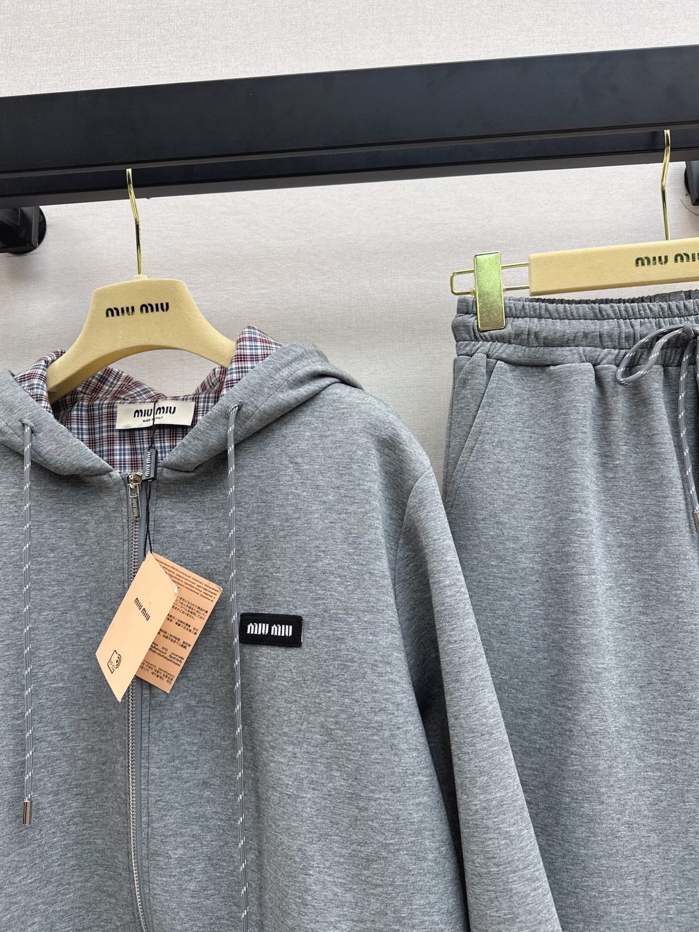 Miu NEW Reversible suit