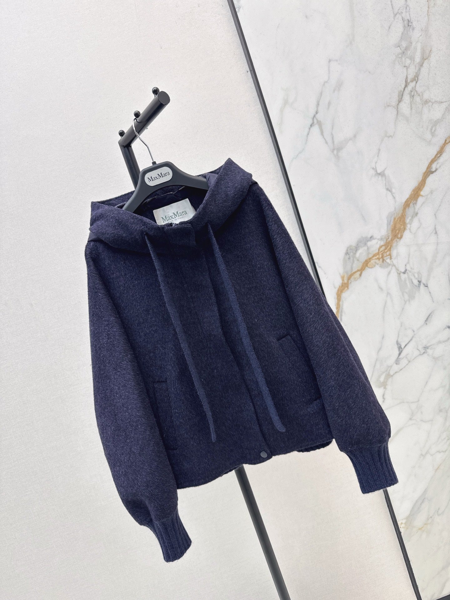 Max NEW hooded down jacket