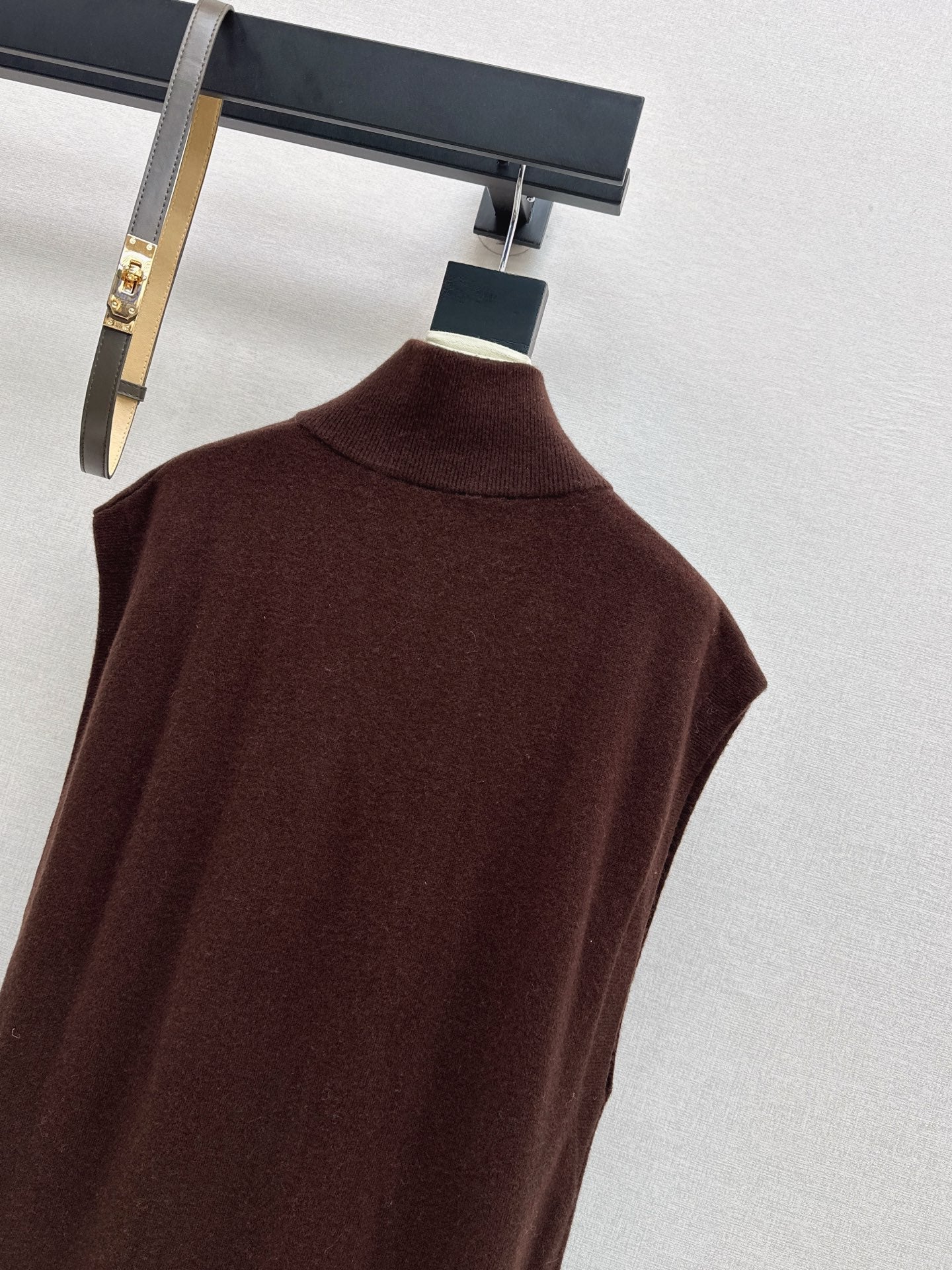 Herm NEW Wool sleeveless dress