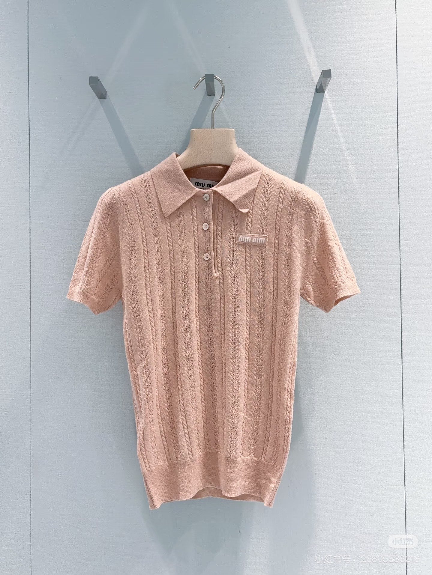 Loe NEW POlO sweater