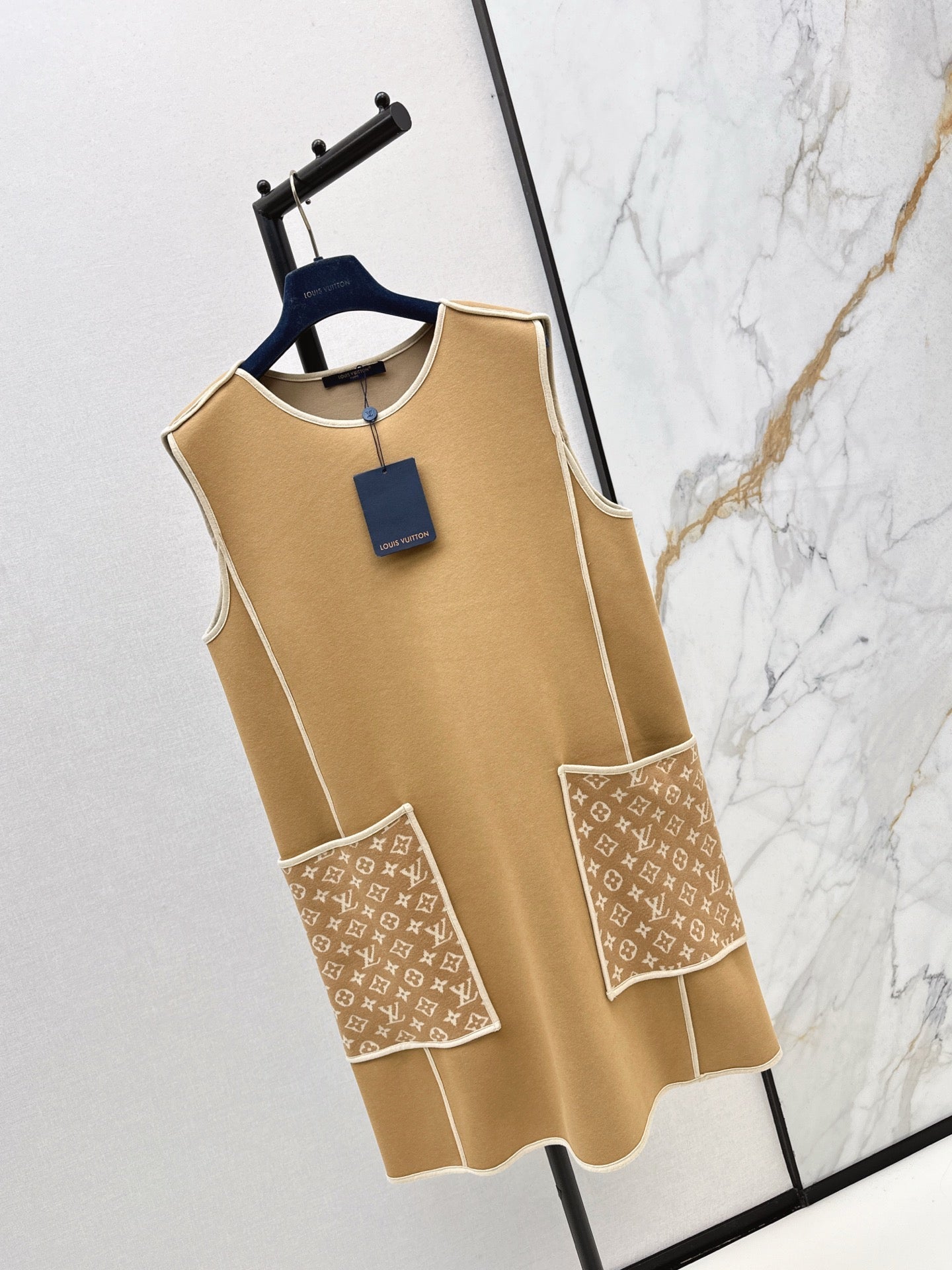 Louis NEW sleeveless vest dress