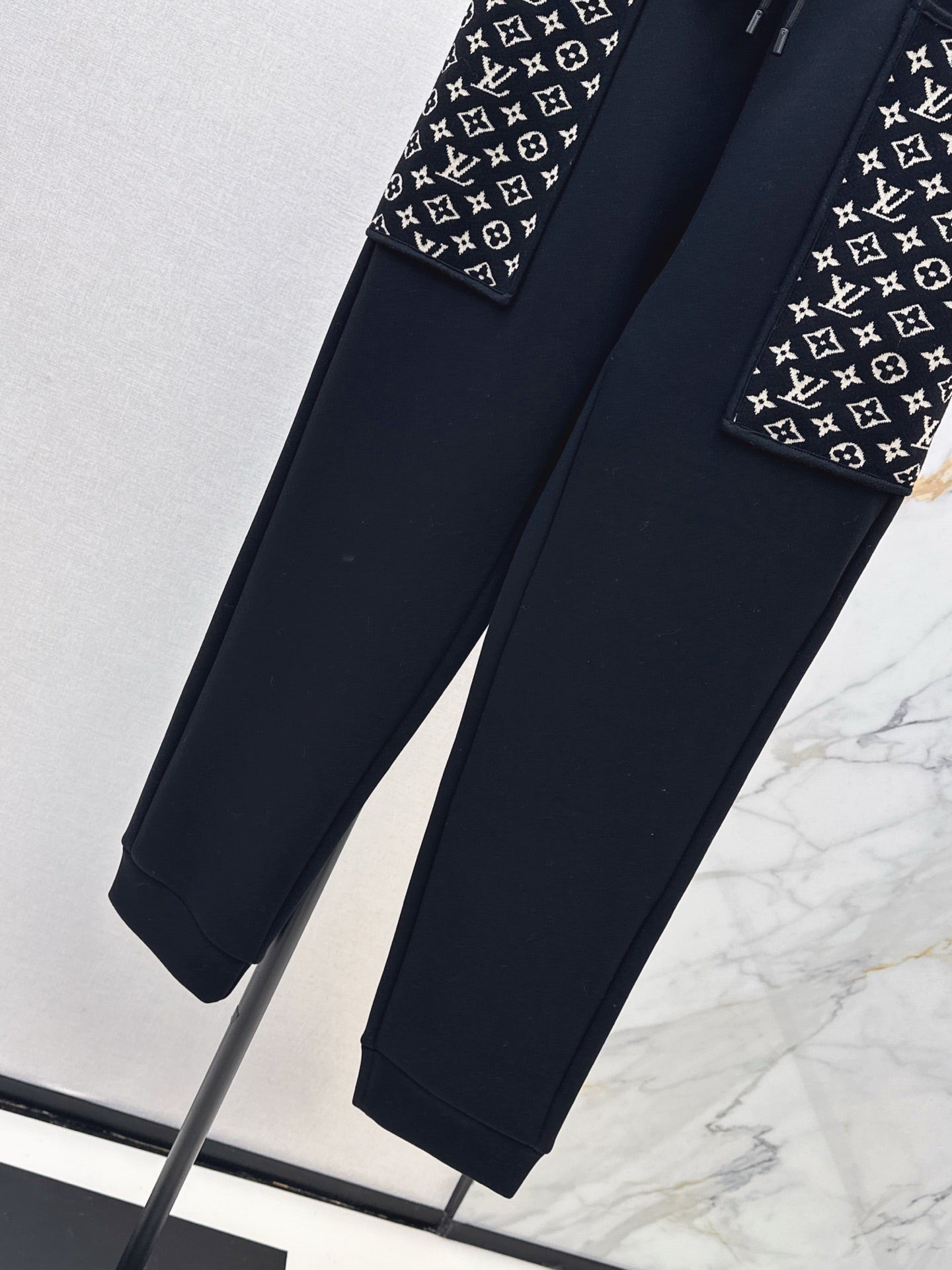 Louis NEW casual pants