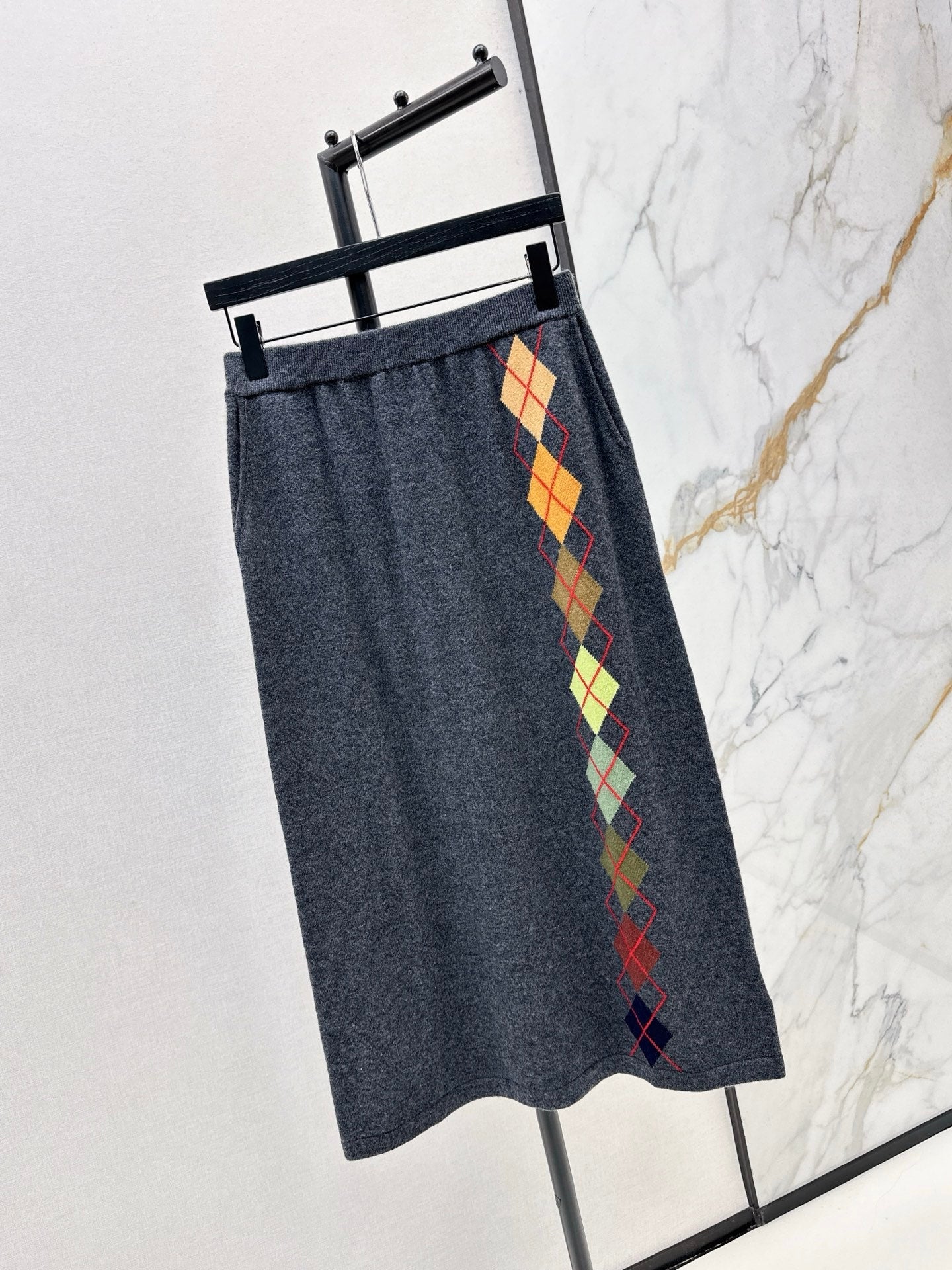 ER NEW Cashmere long skirt