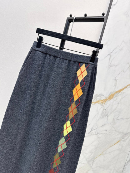 ER NEW Cashmere long skirt