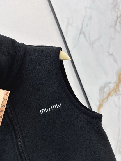 Miu NEW Short vest