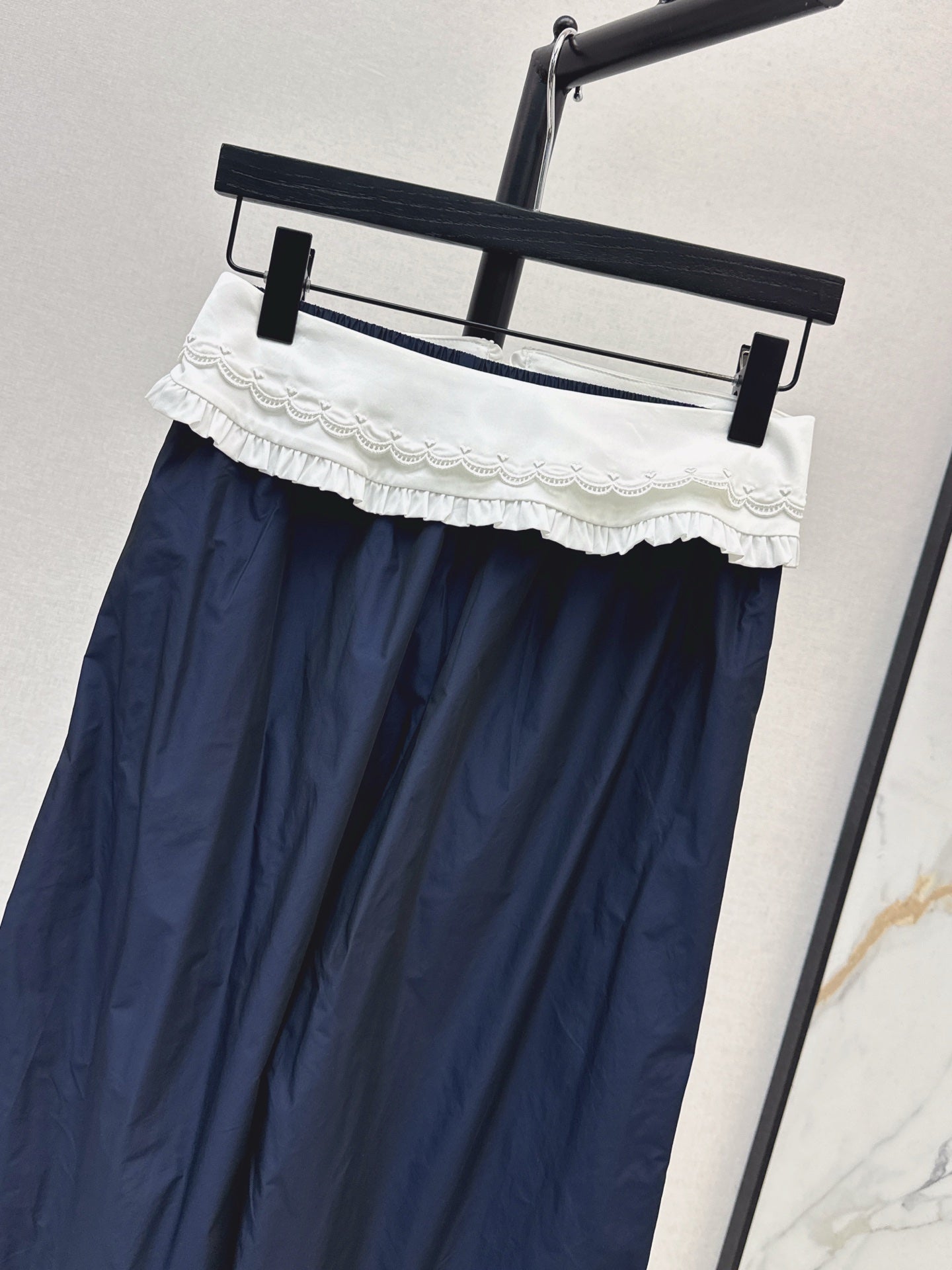 25Ss NEW Ruffled pants