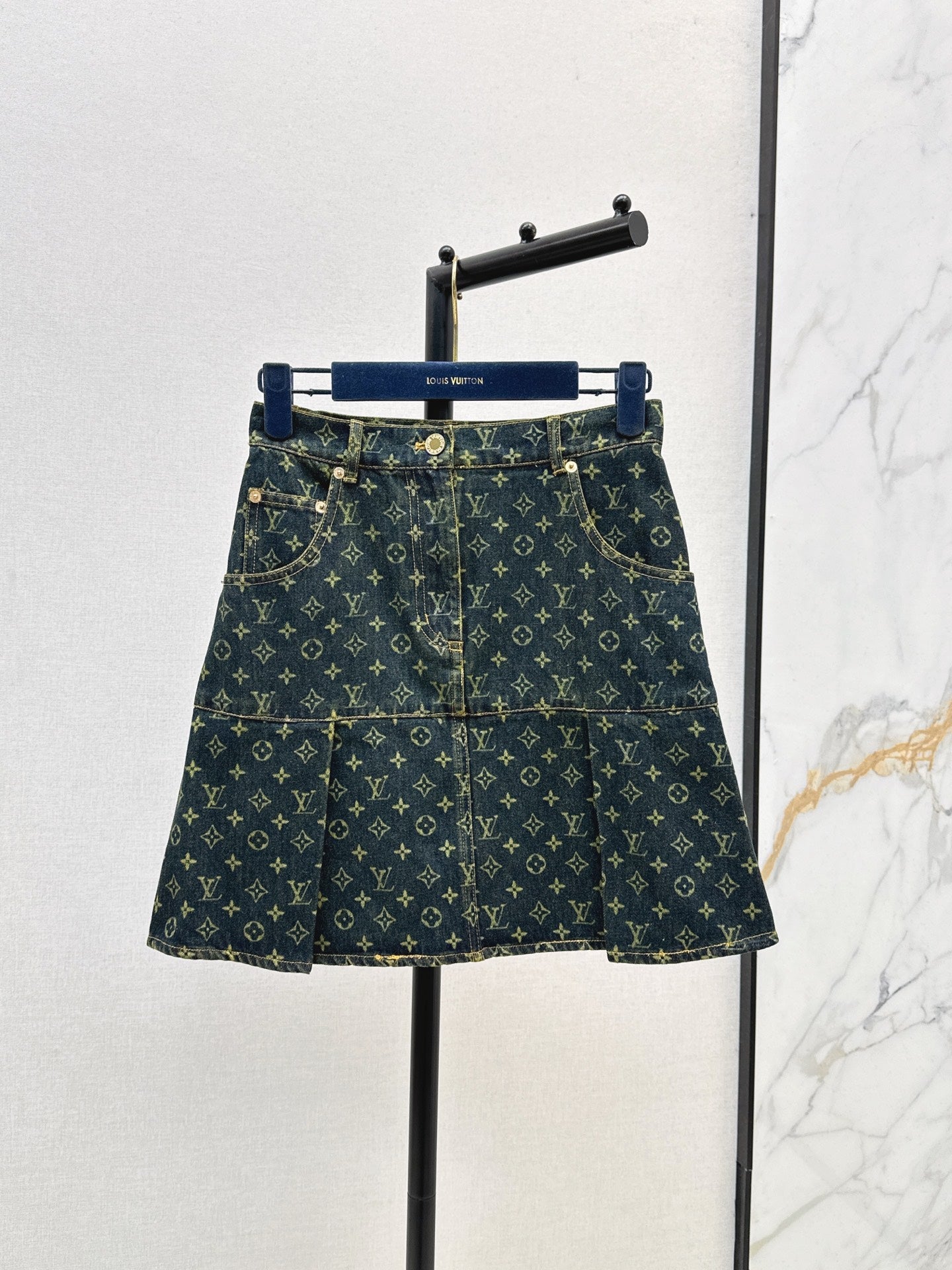 Louis NEW Printed denim skirt