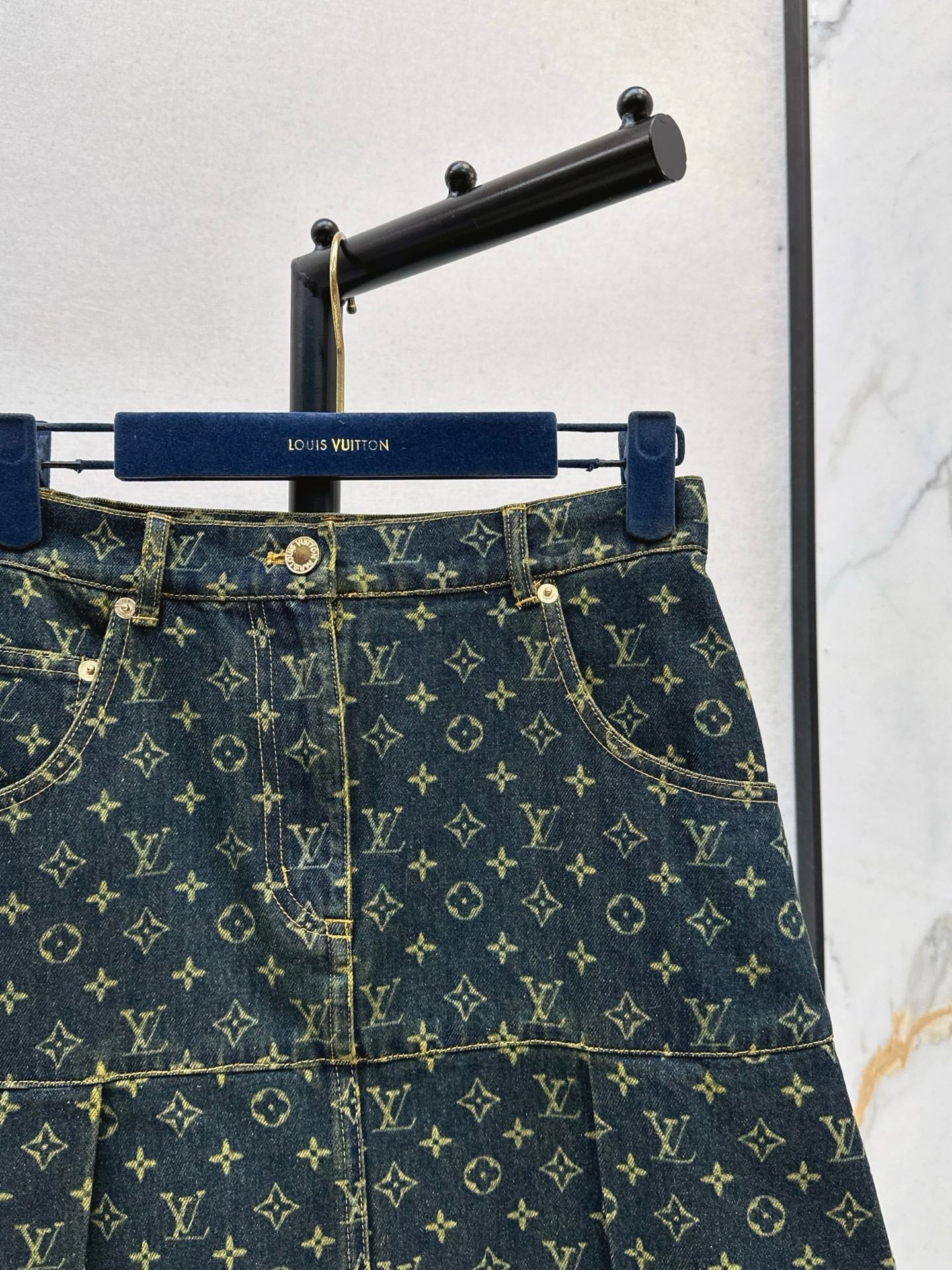 Louis NEW Printed denim skirt