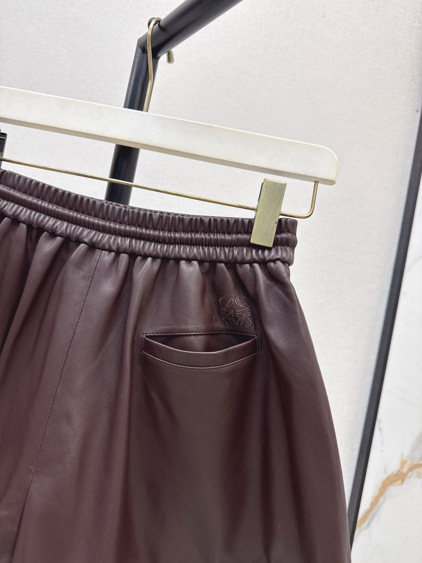 Loe NEW Sheepskin shorts