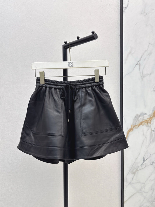 Loe NEW Sheepskin shorts