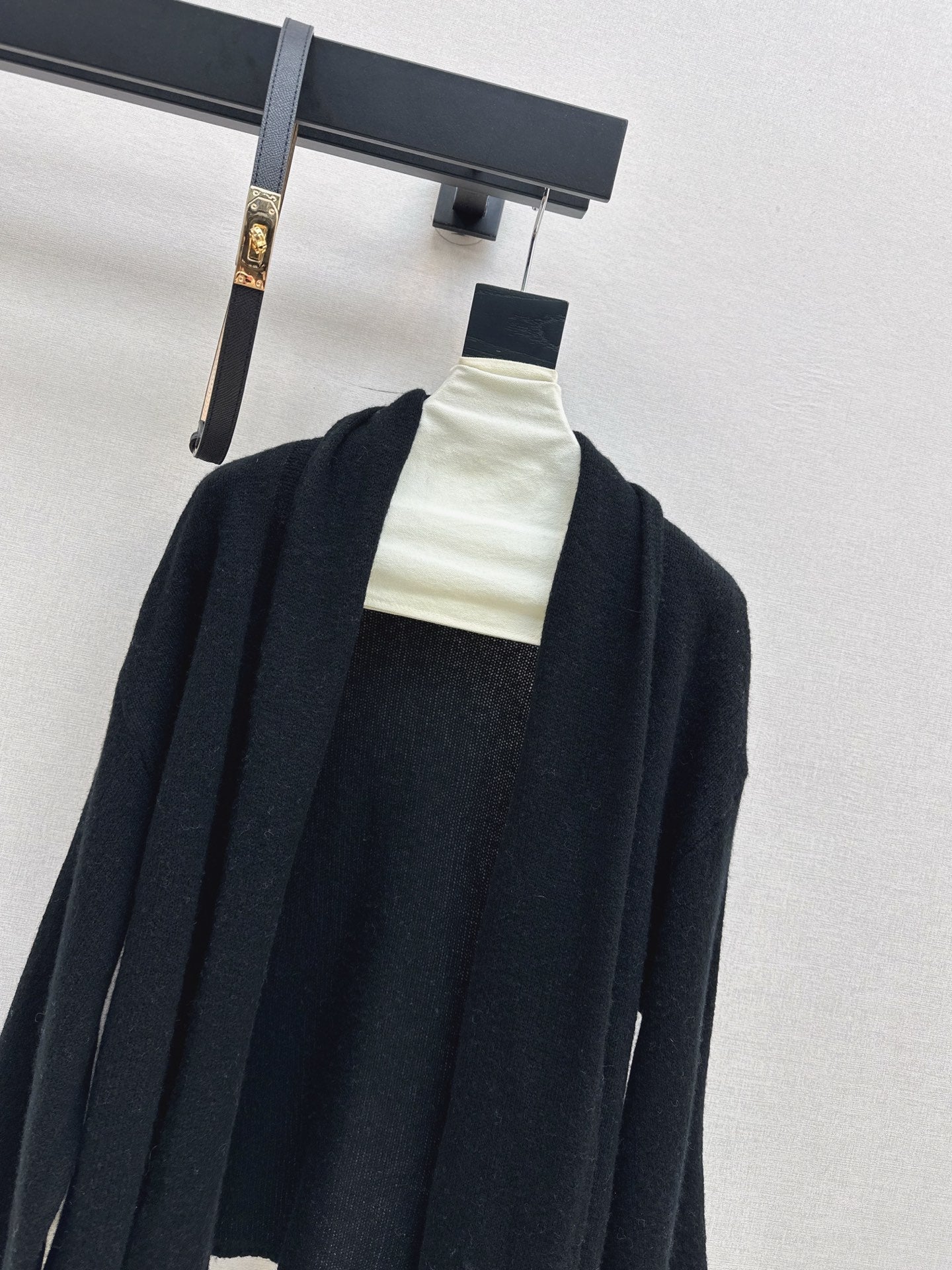 Herm NEW Wool Yarn Cardigan