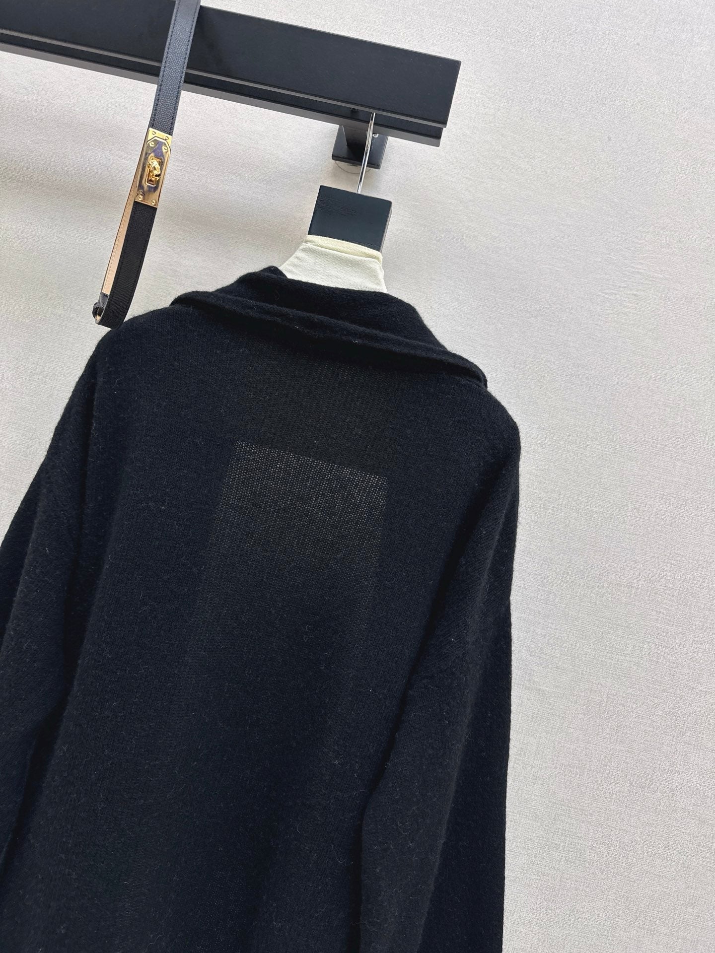 Herm NEW Wool Yarn Cardigan