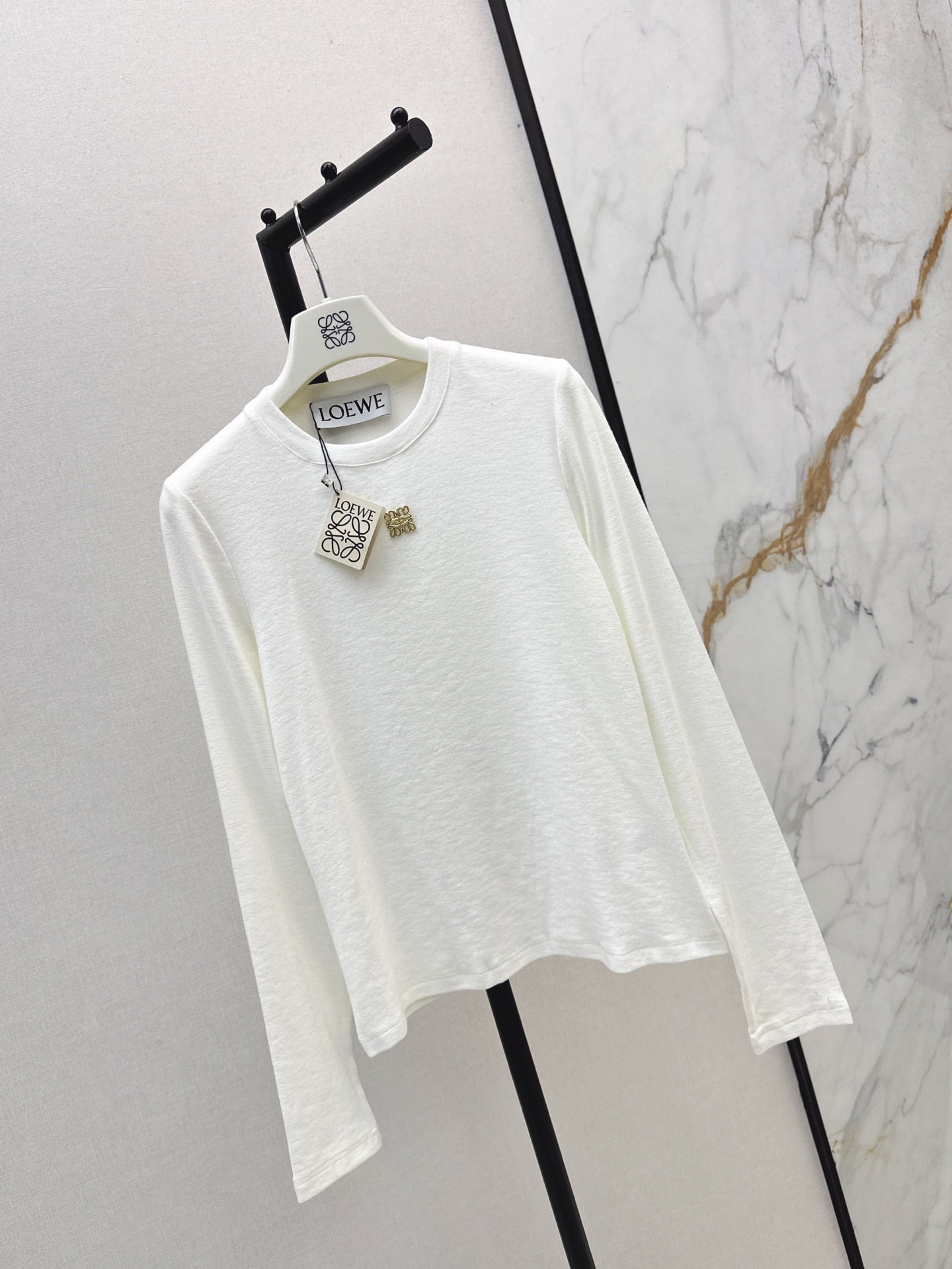 Loe NEW bottoming shirt