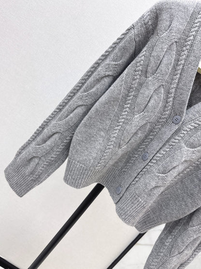 Max NEW wool cardigan