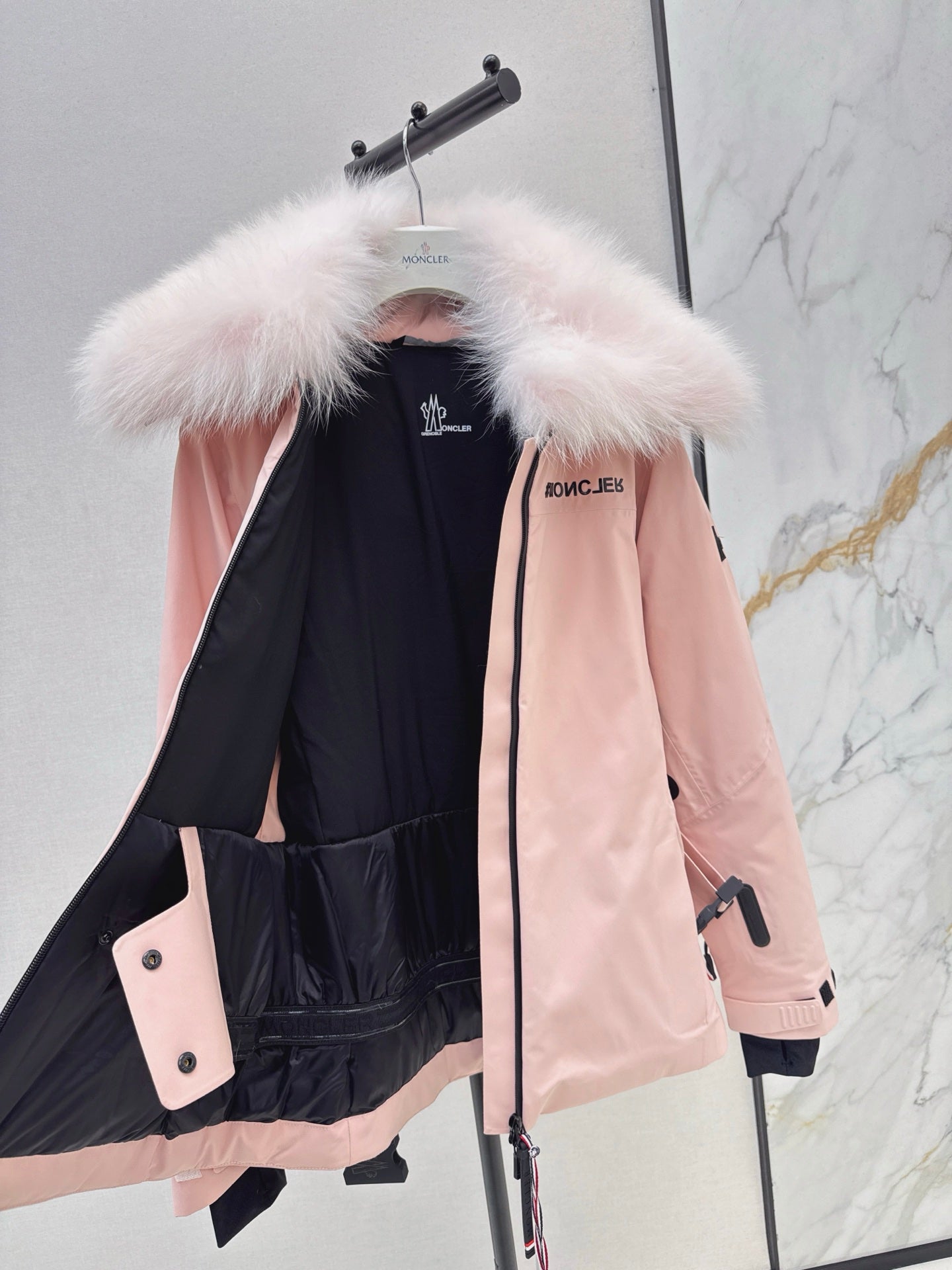 Monc NEW Belted down jacket