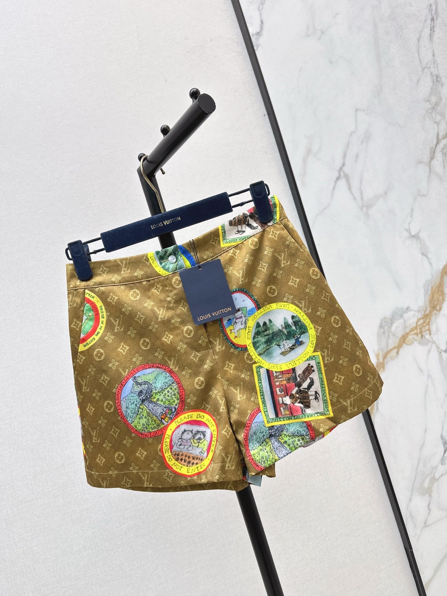 Louis NEW Floral shorts