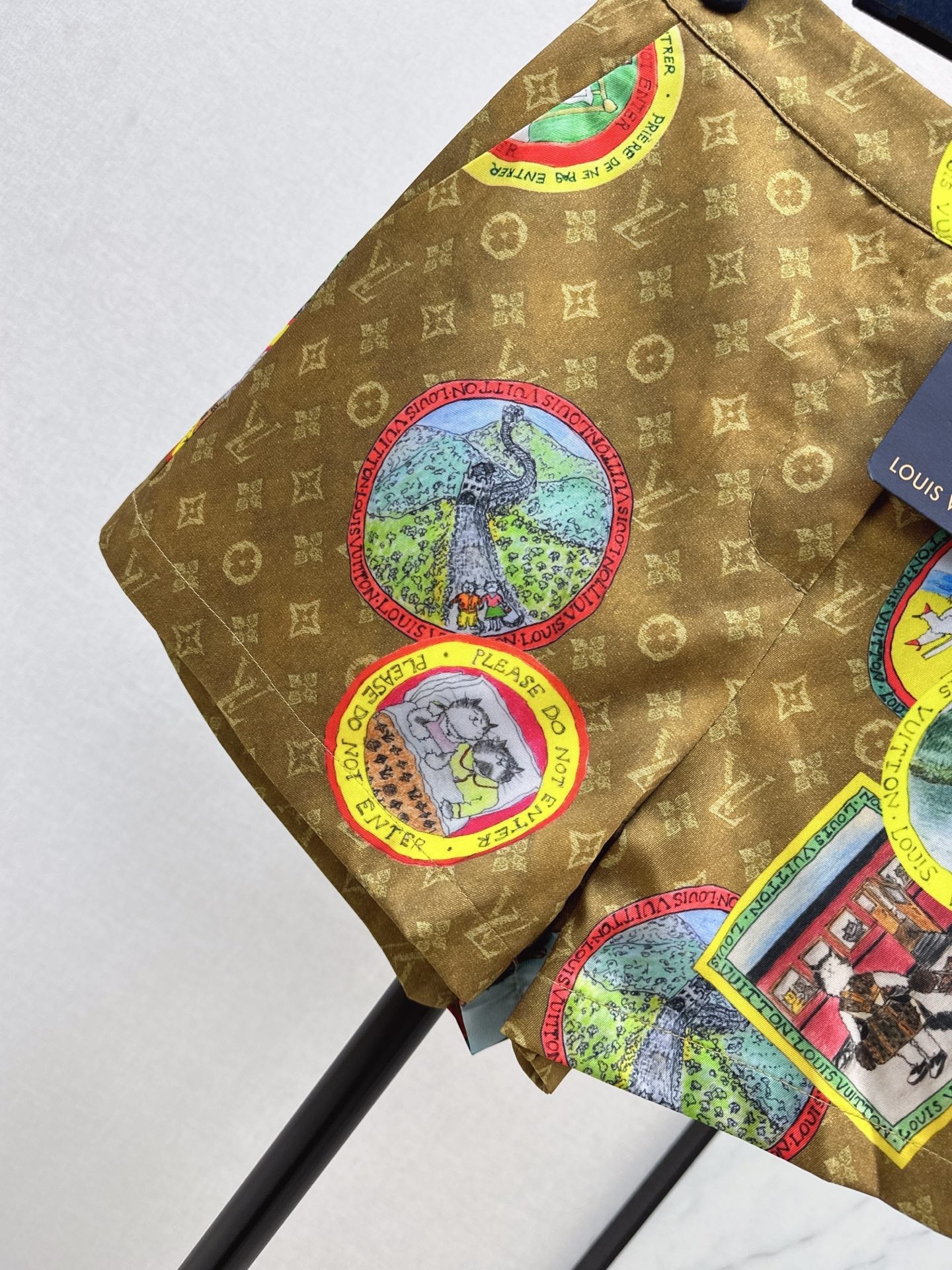 Louis NEW Floral shorts