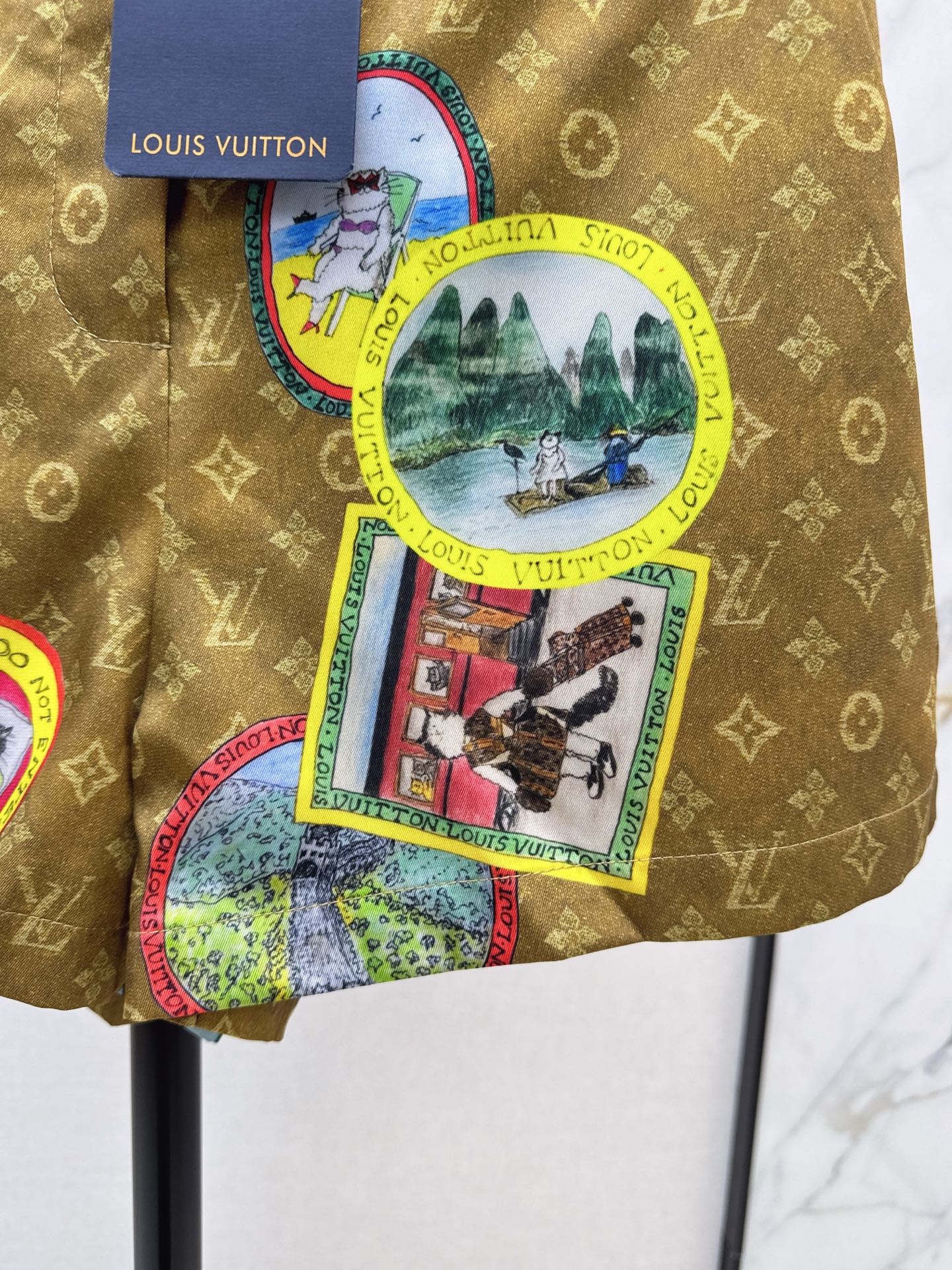 Louis NEW Floral shorts