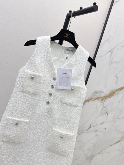 Chan NEW Sleeveless dress