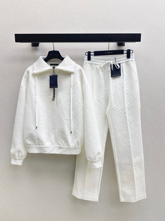 Louis NEW Letter-embossed sweatshirt