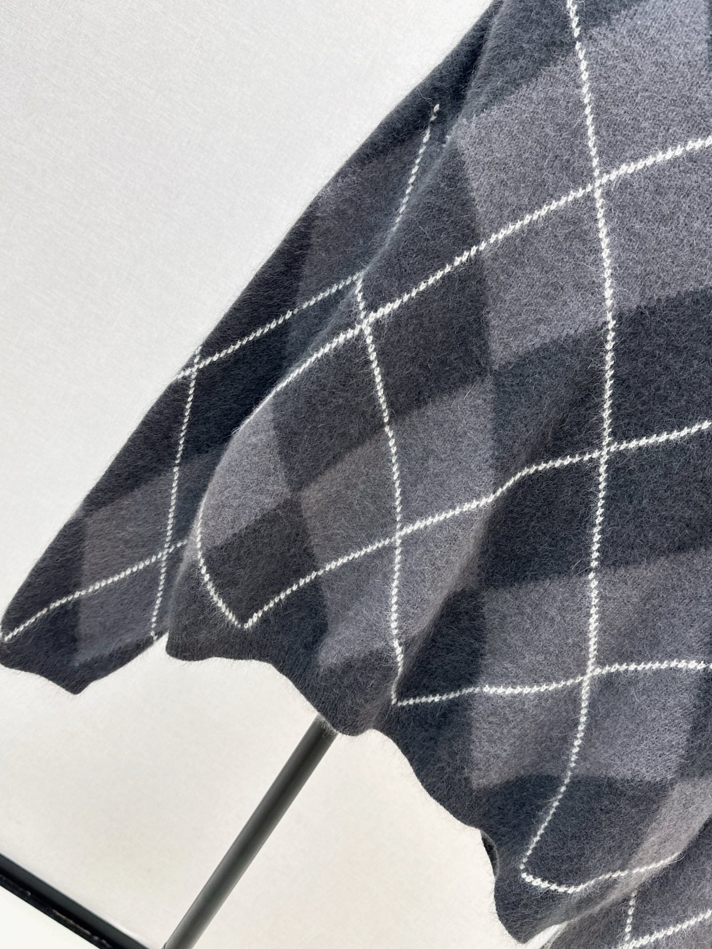 Loro NEW Plaid sweater