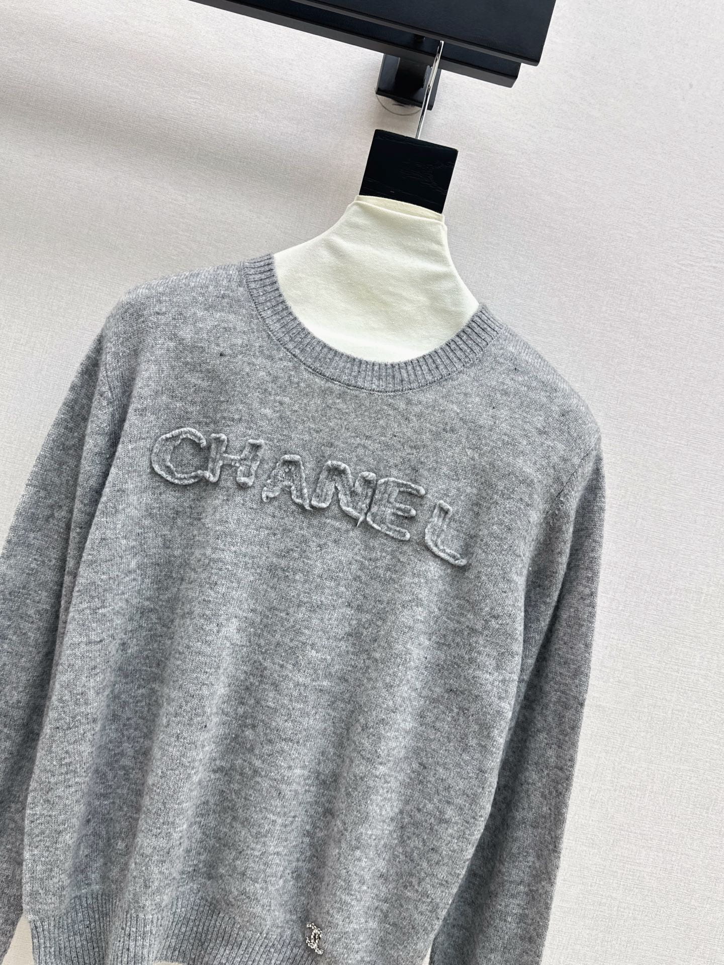 Chan NEW knitted sweater