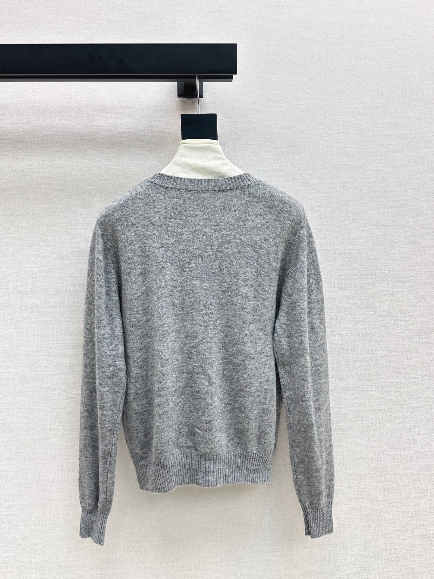 Chan NEW knitted sweater