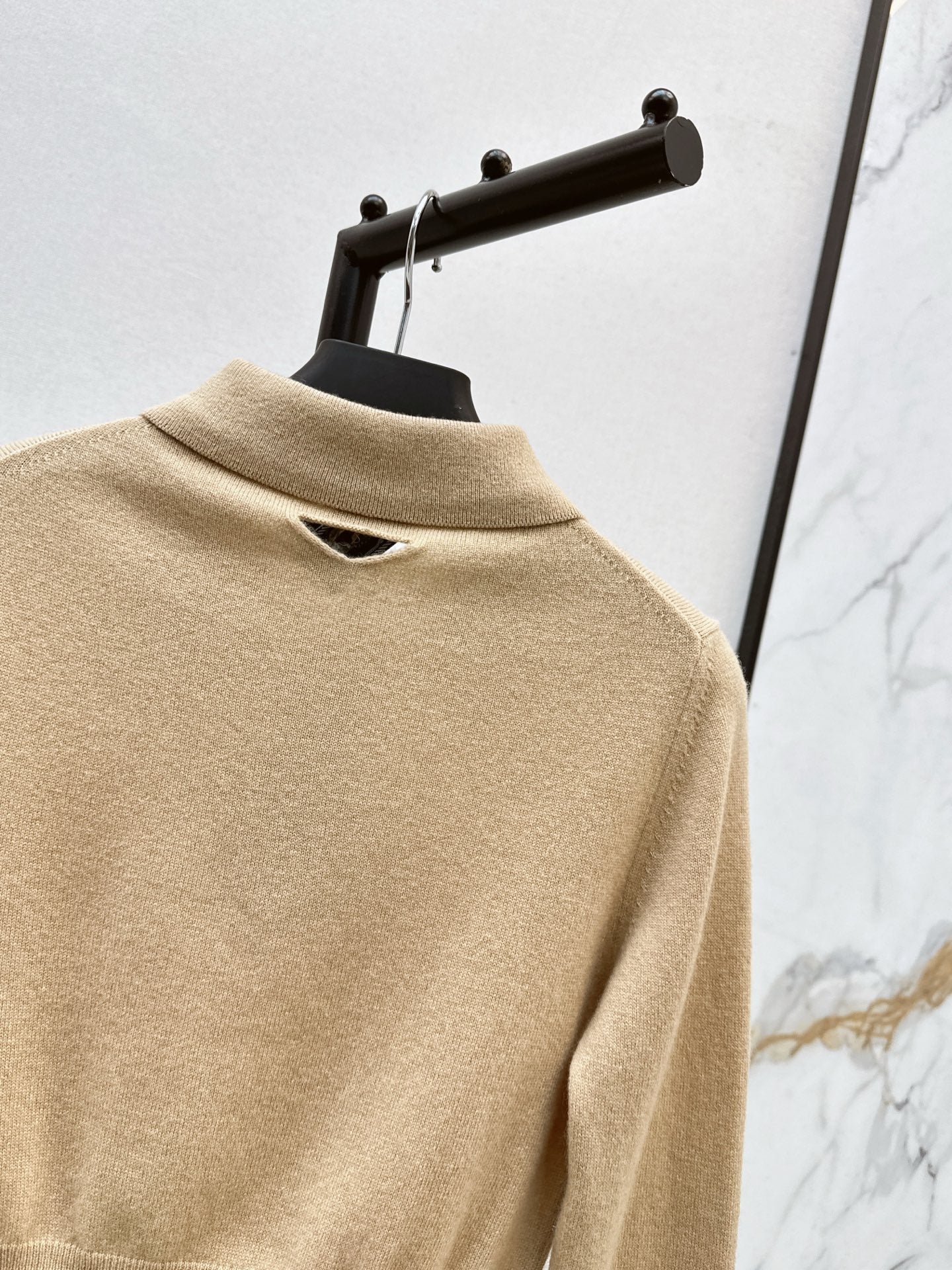 Pra NEW knitted sweater