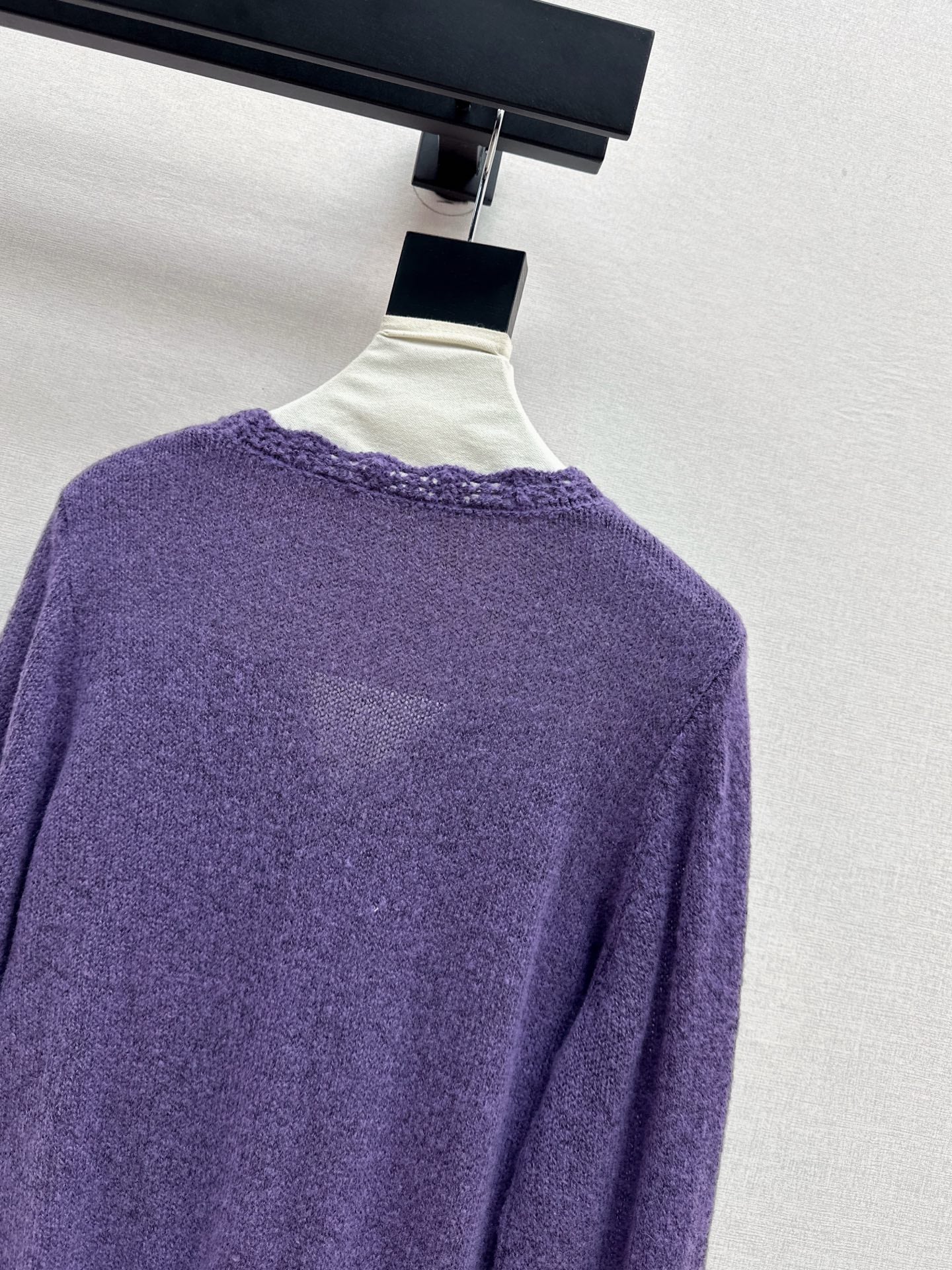 Chan NEW V-neck sweater