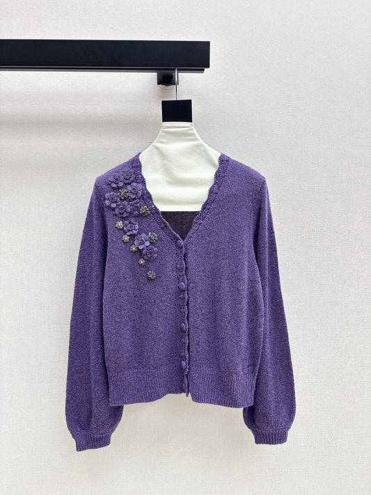 Chan NEW V-neck cardigan