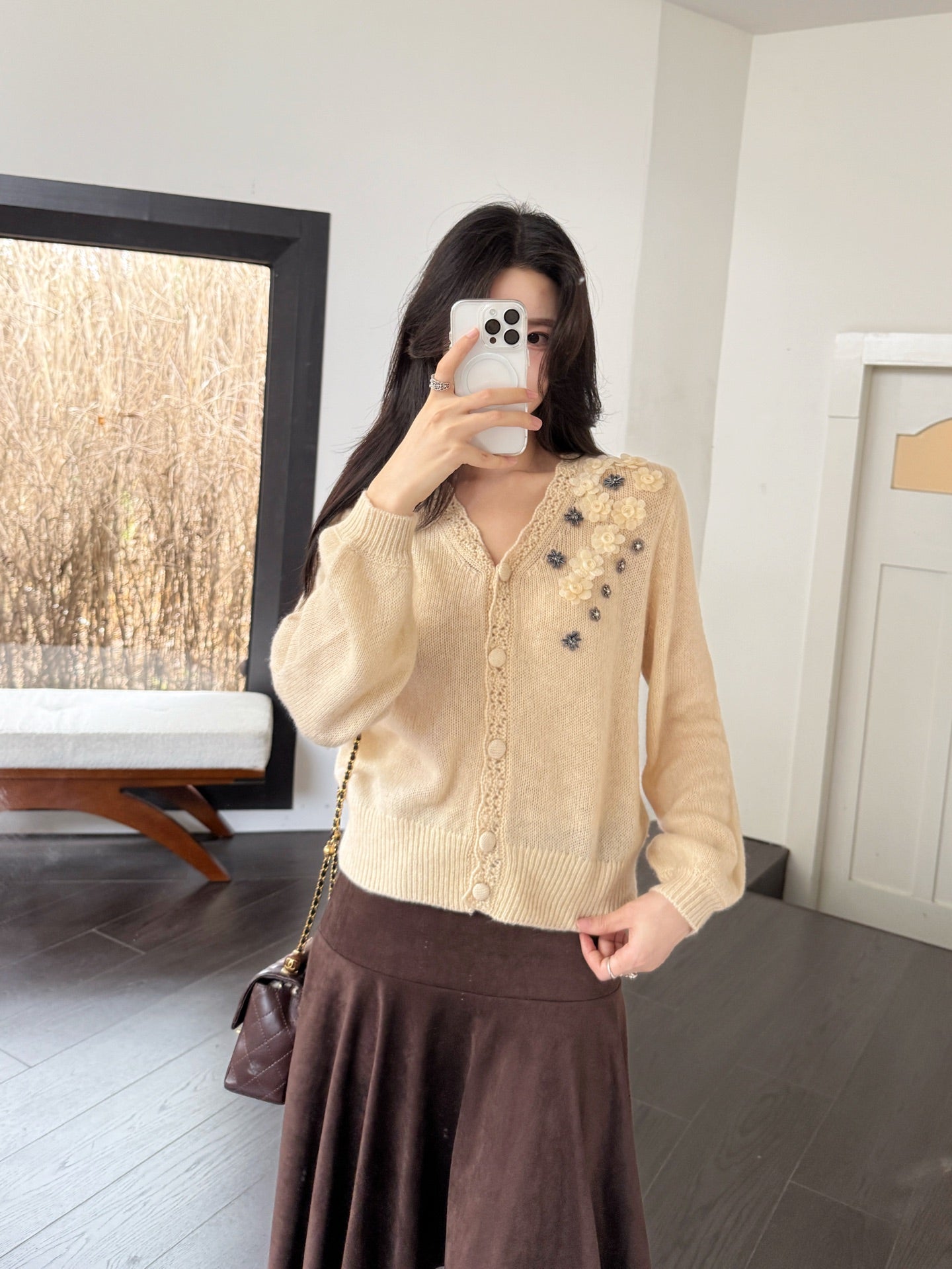 Chan NEW V-neck cardigan