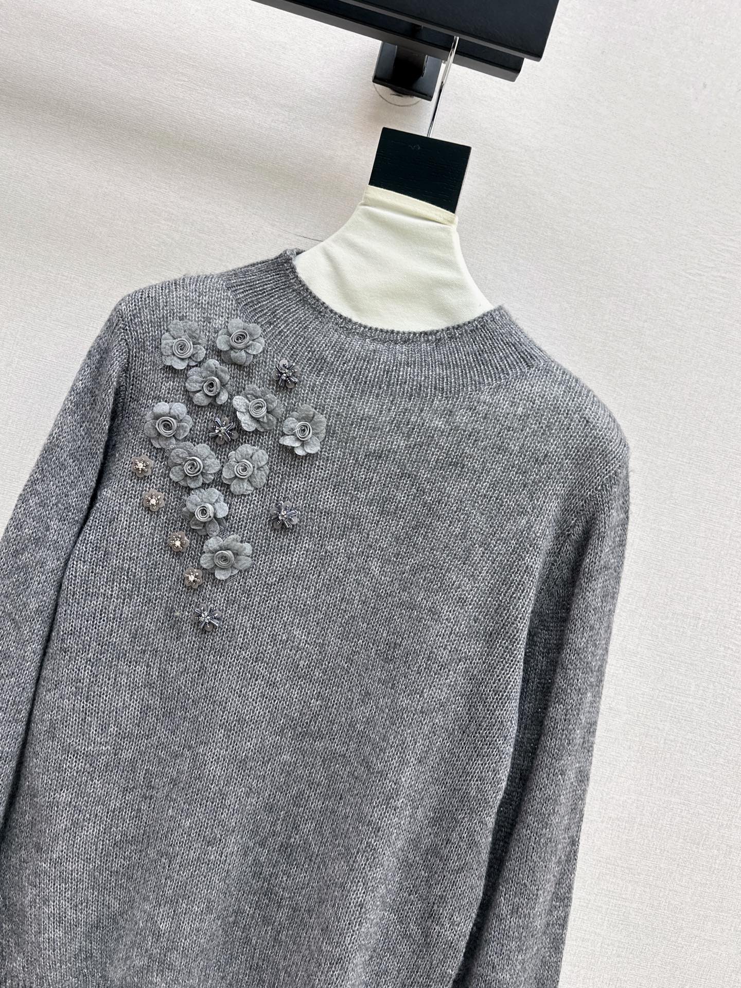 Chan NEW floral sweater