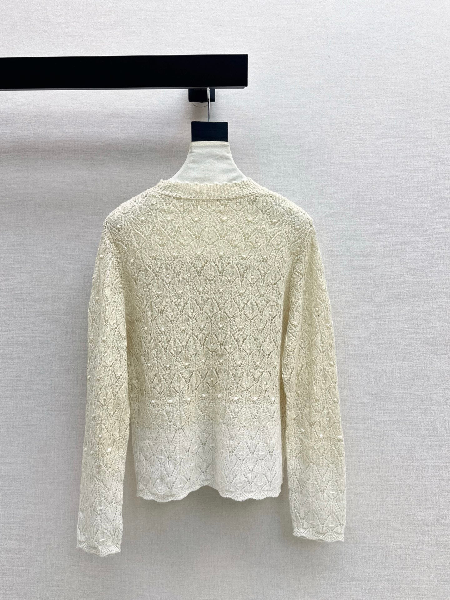 Chan NEW Crew neck sweater